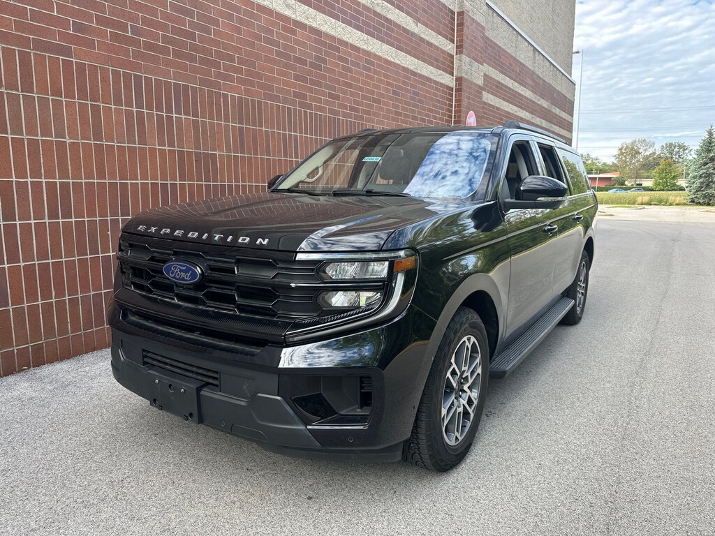 Used 2025 Ford Expedition Max Active SUV