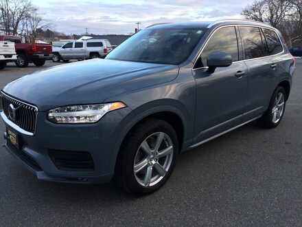 2021 Volvo XC90 T6 Momentum 6 Passenger SUV