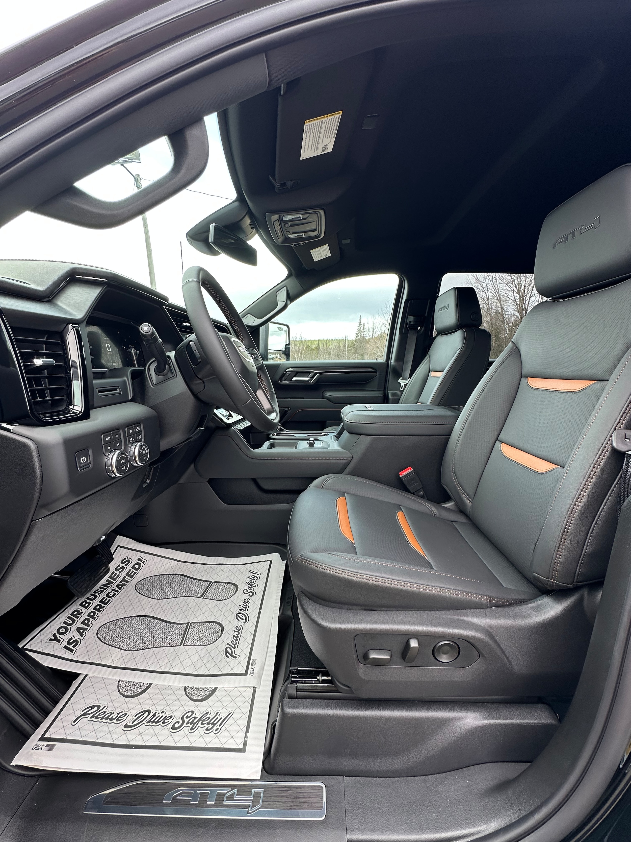 2026 GMC Sierra 2500HD AT4 - Photo 14