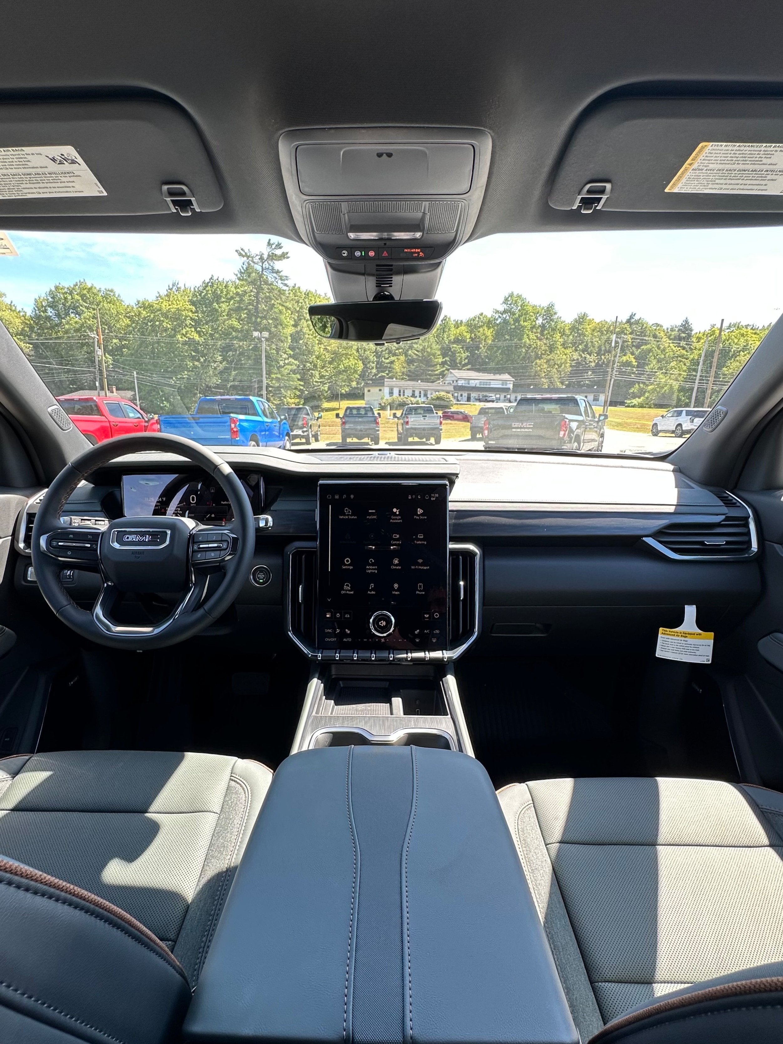 2026 GMC Acadia AT4 - Photo 10