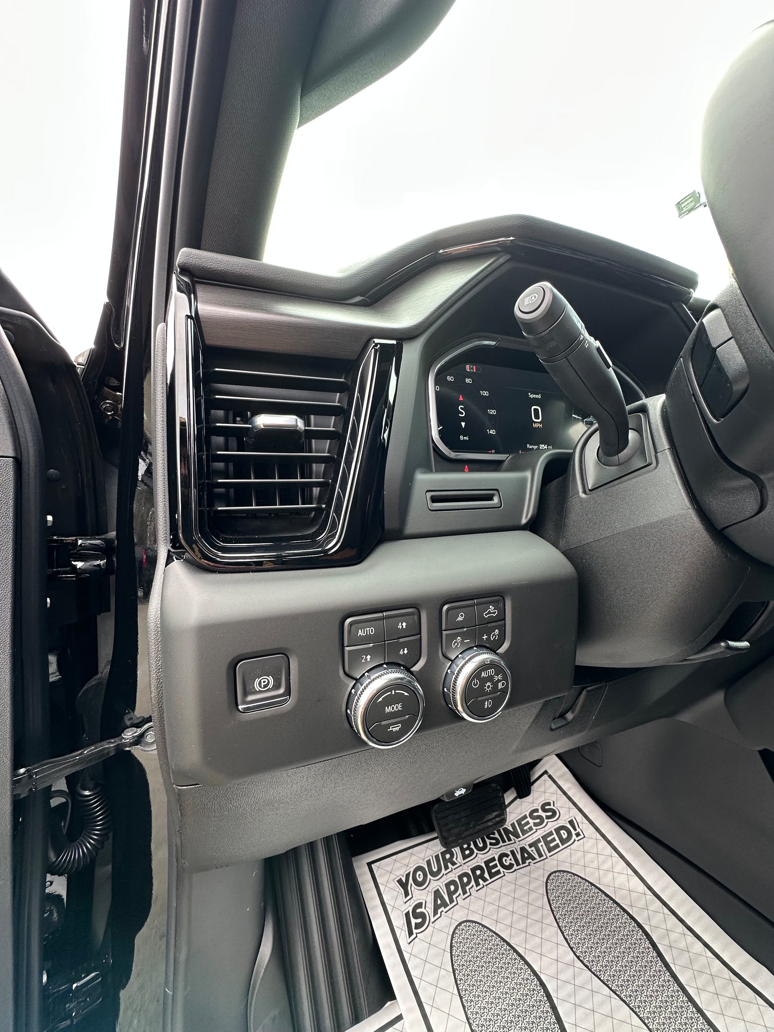 2026 GMC Sierra 2500HD AT4 - Photo 16