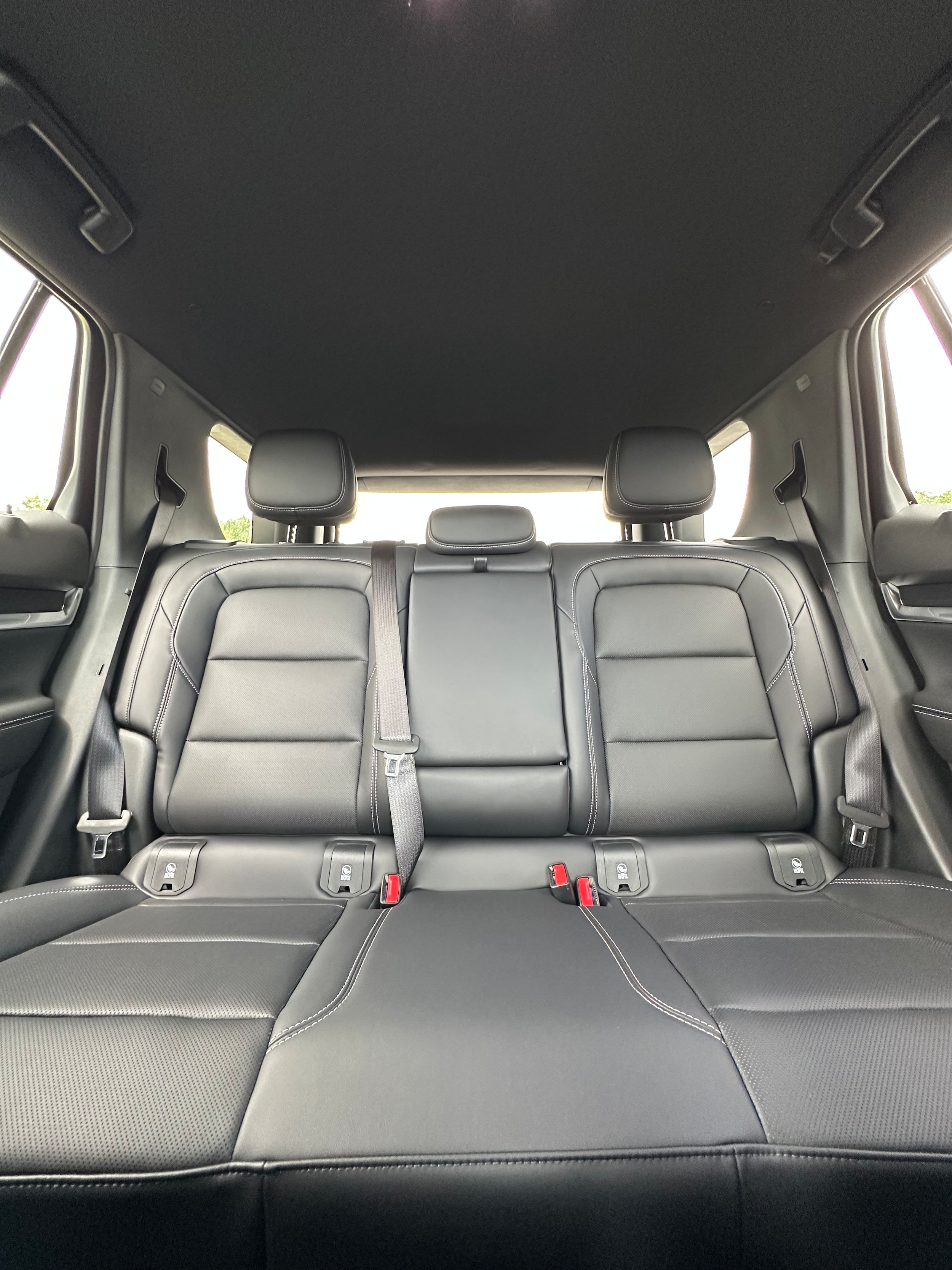 2027 GMC Terrain Elevation - Photo 12