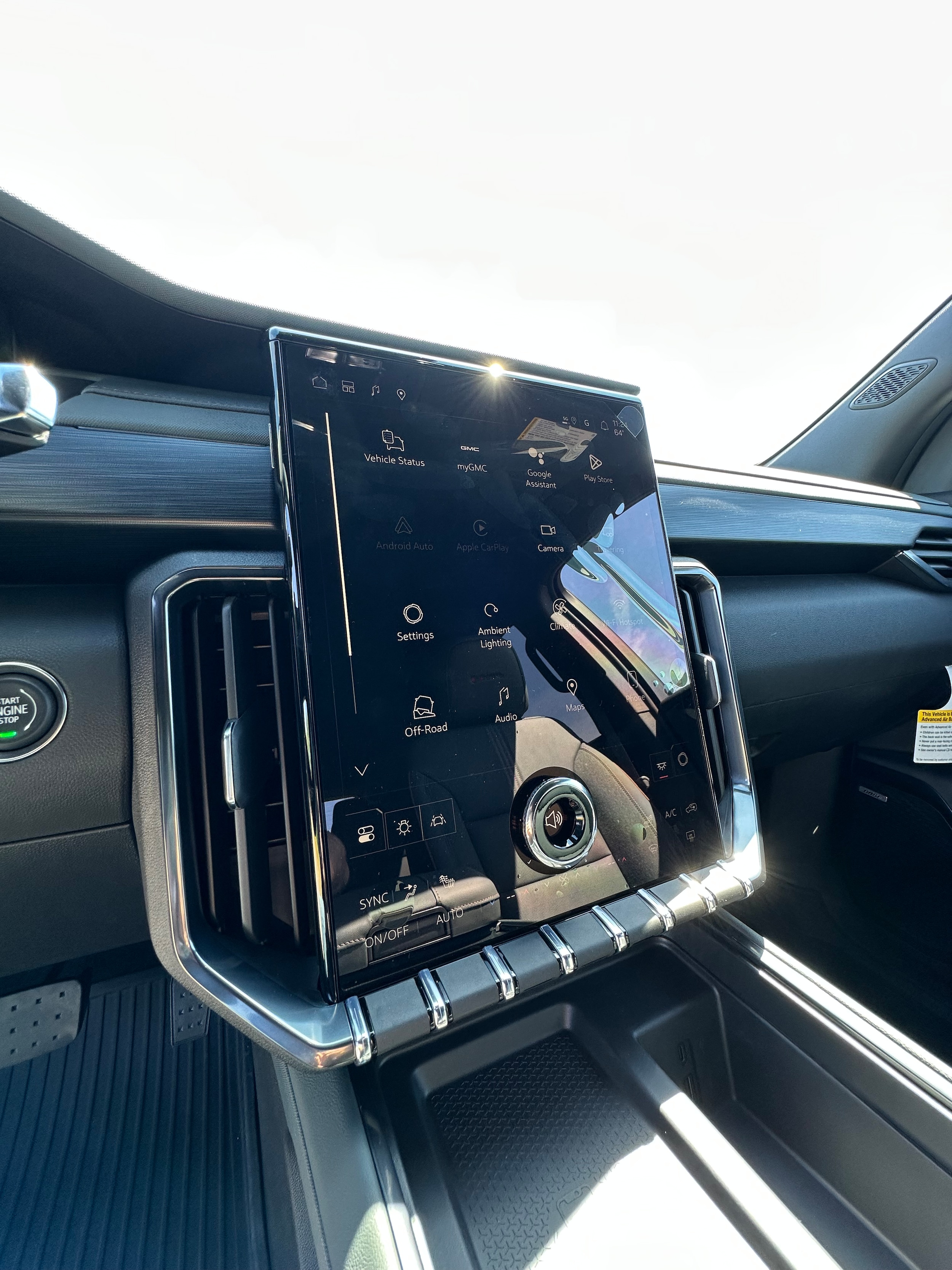 2026 GMC Acadia AT4 - Photo 18