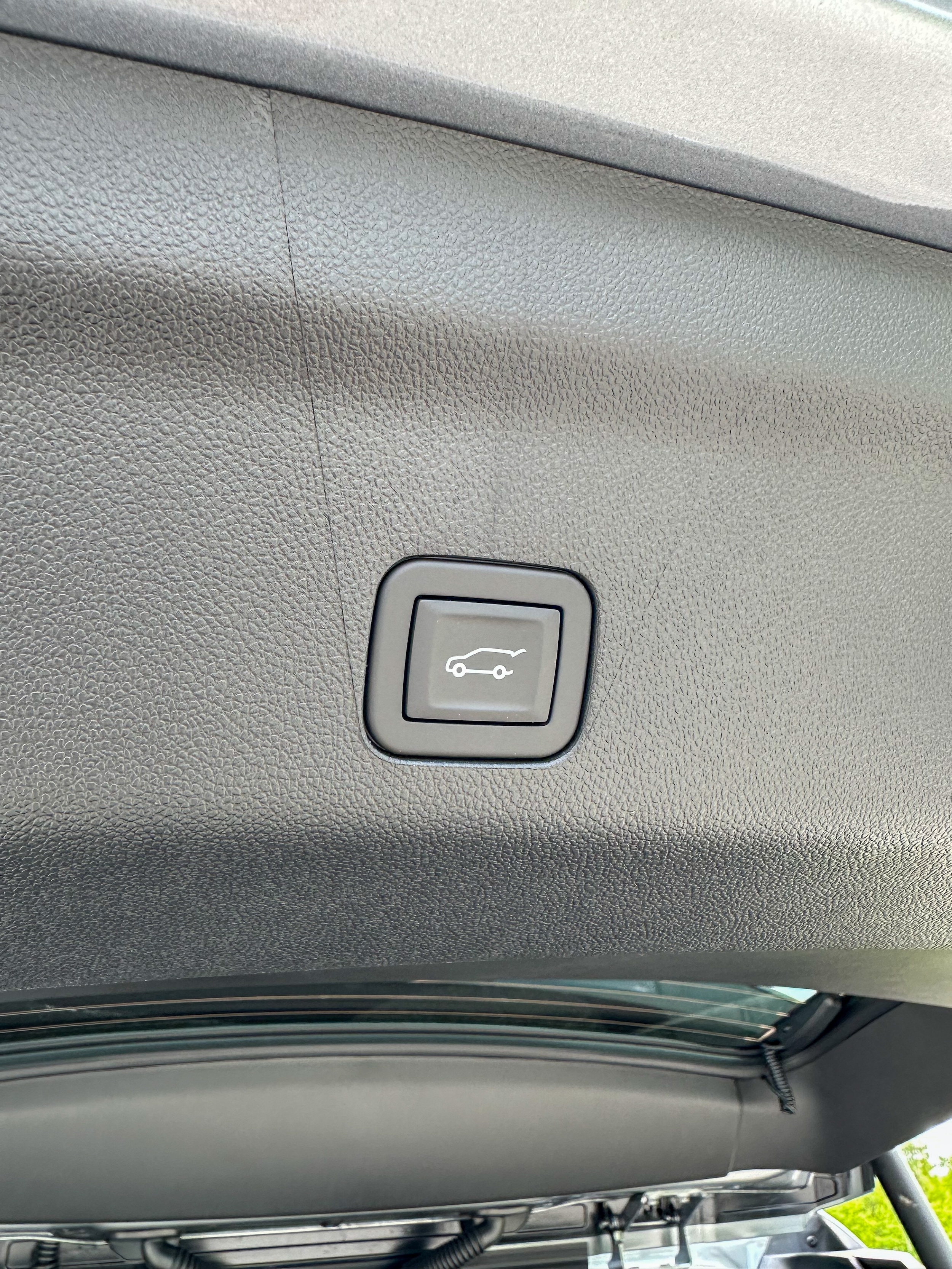 2026 Chevrolet Tahoe LT - Photo 34