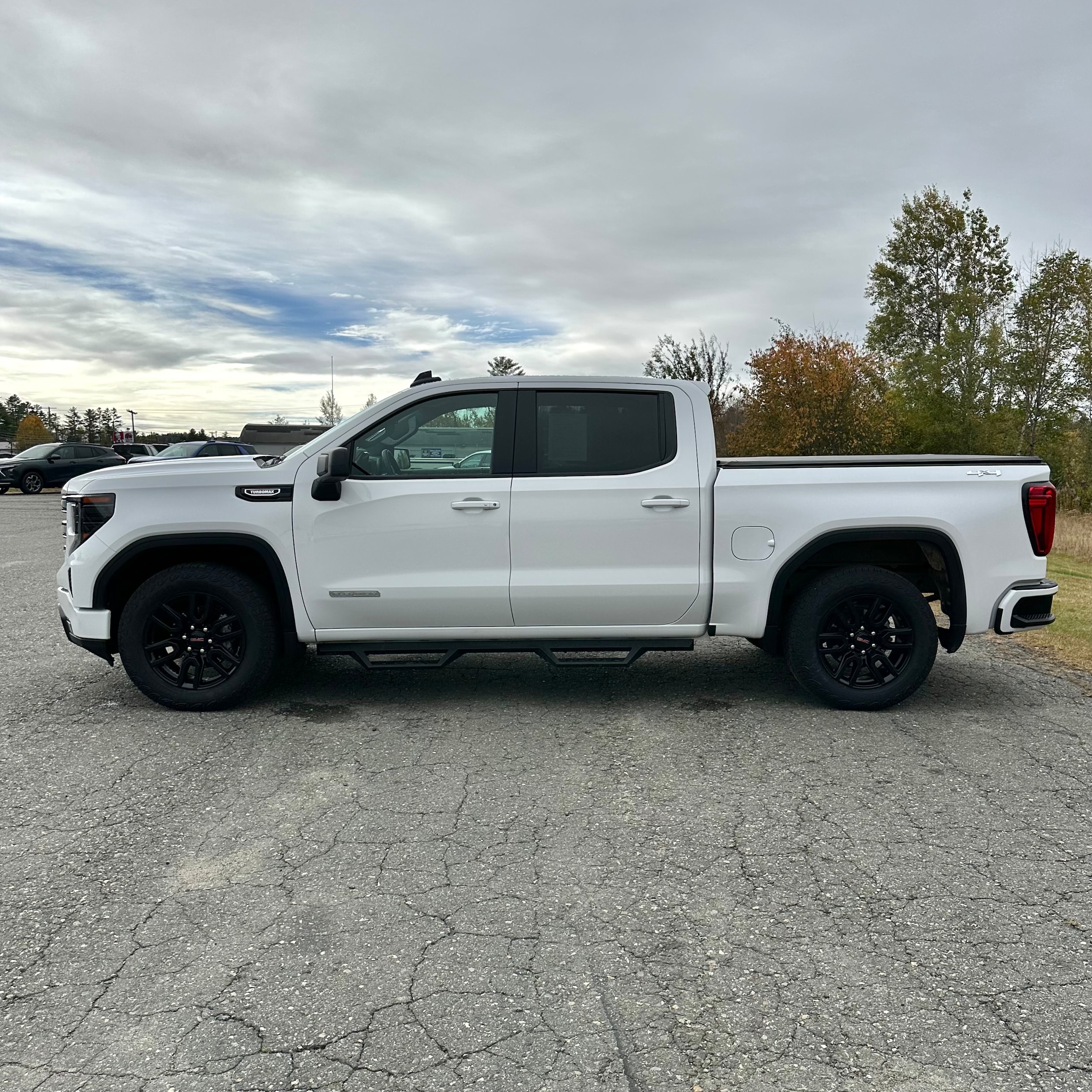 2024 GMC Sierra 1500 Elevation - Photo 6