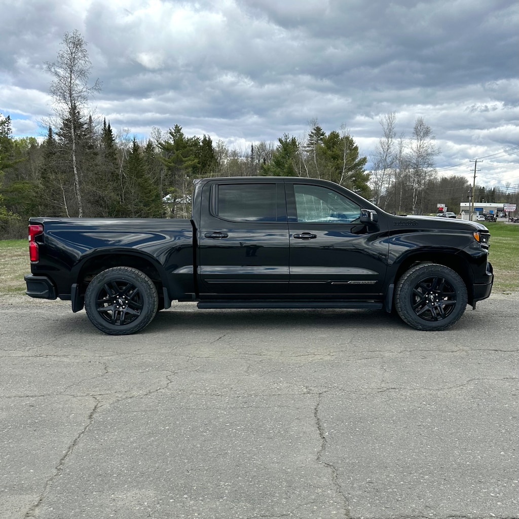 Used 2024 Chevrolet Silverado 1500 High Country Truck