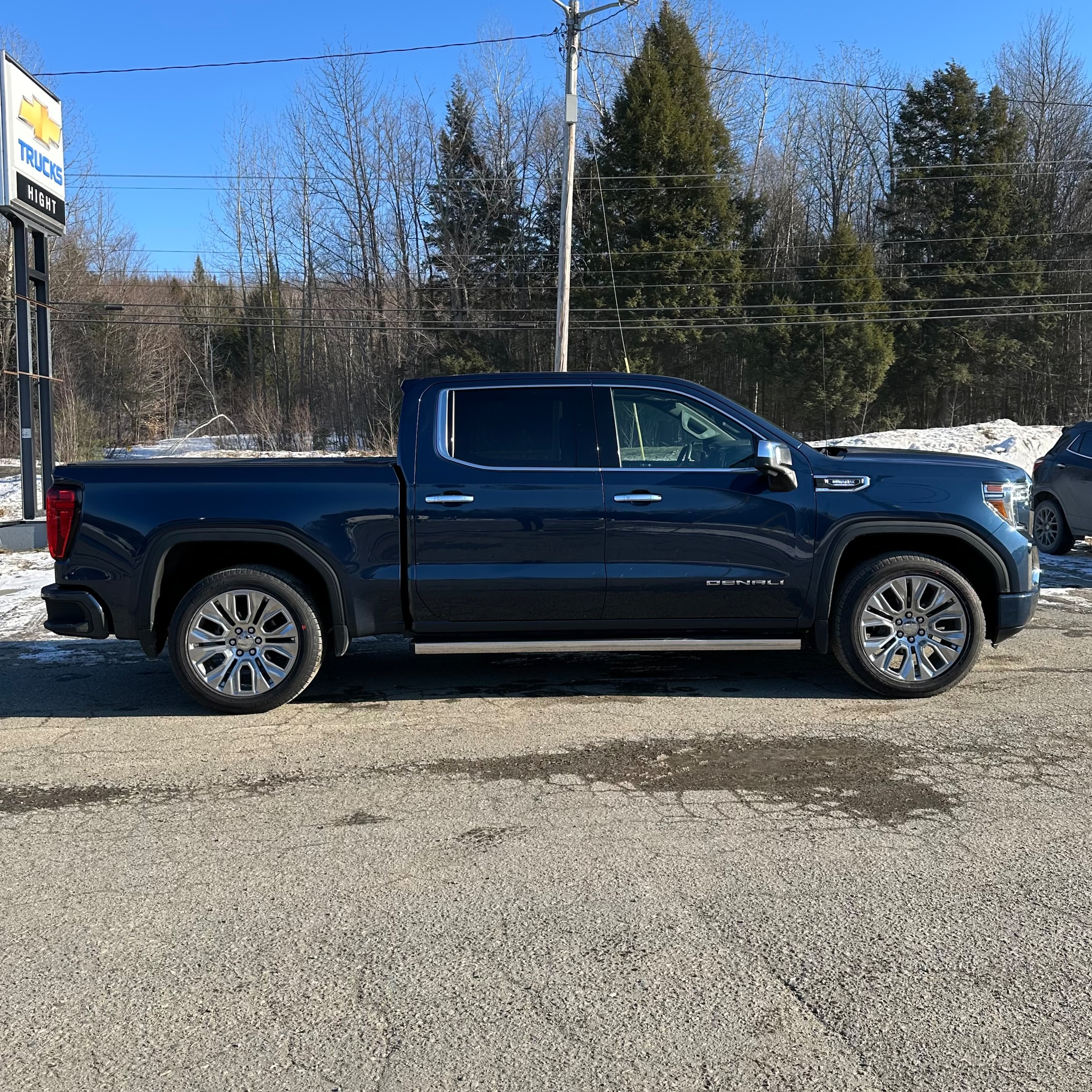 Used 2021 GMC Sierra 1500 Denali Denali with VIN 1GTU9FET6MZ172435 for sale in Farmington, ME