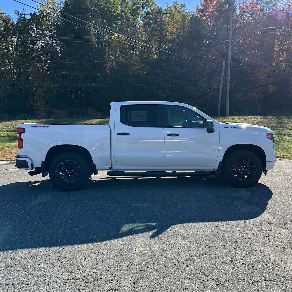New 2026 Chevrolet Silverado 1500 Custom Truck