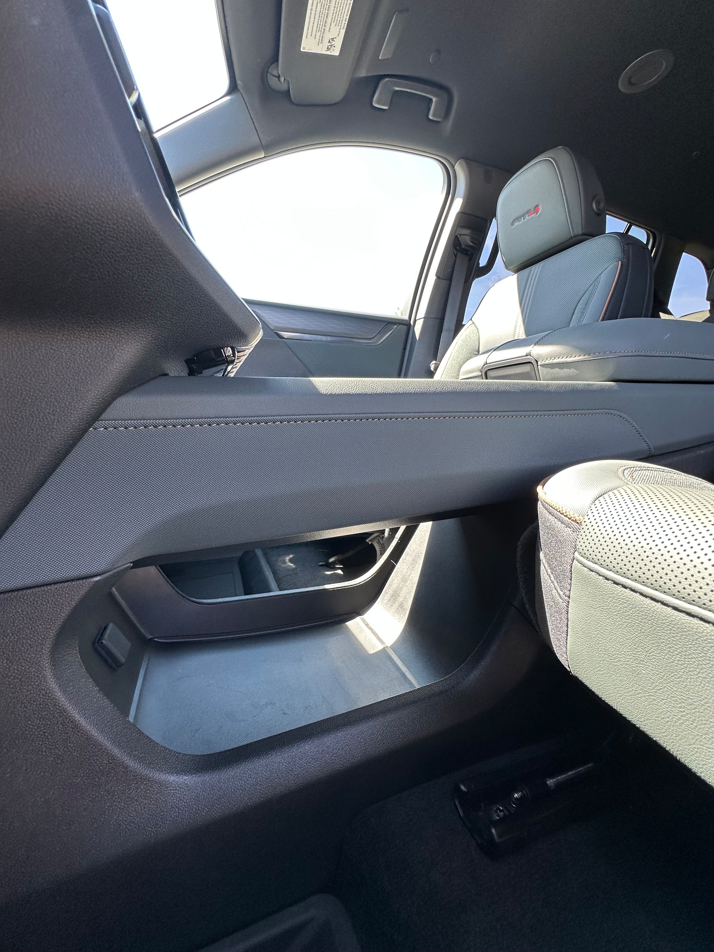 2026 GMC Acadia AT4 - Photo 22