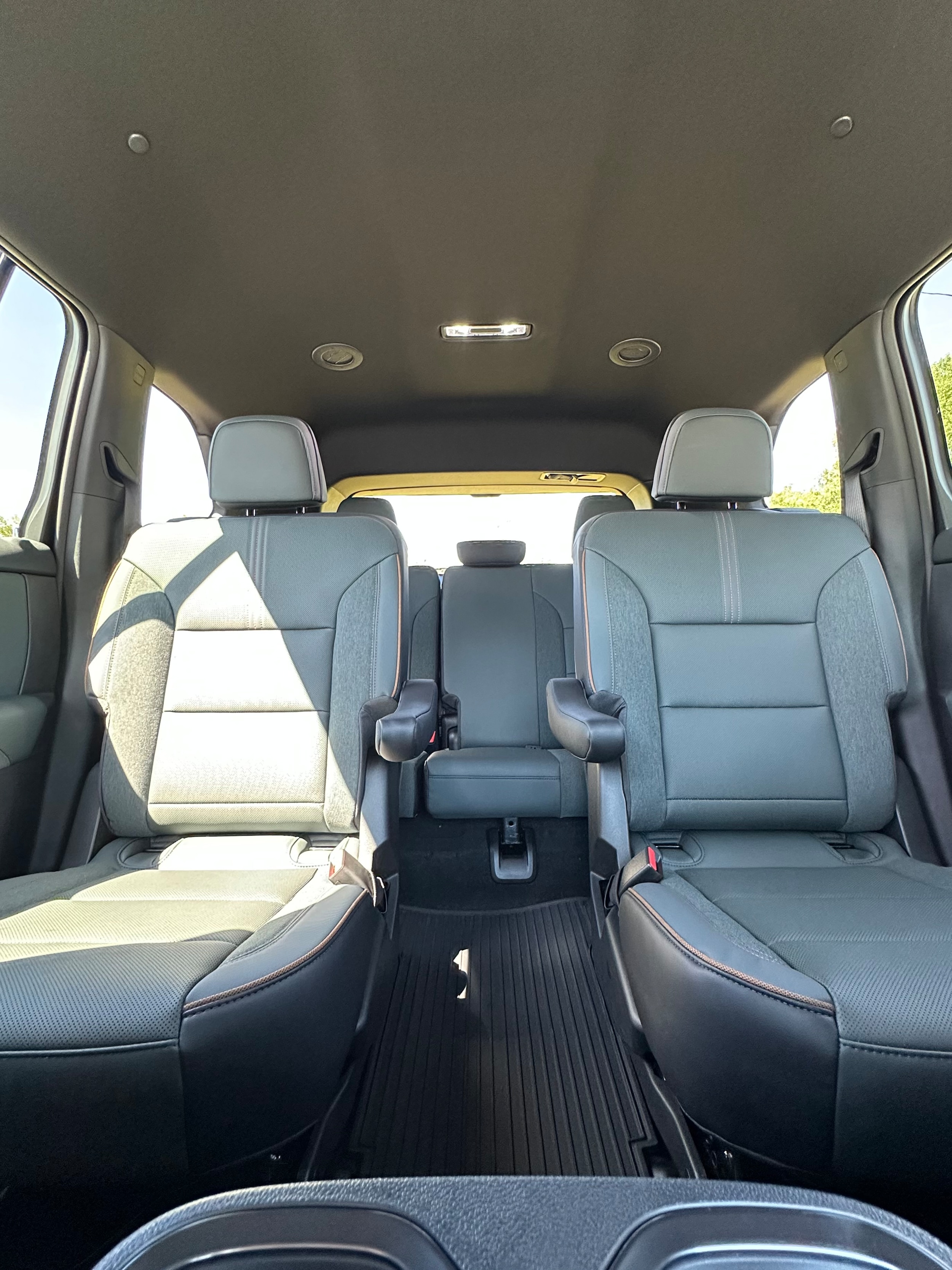 2026 GMC Acadia AT4 - Photo 30