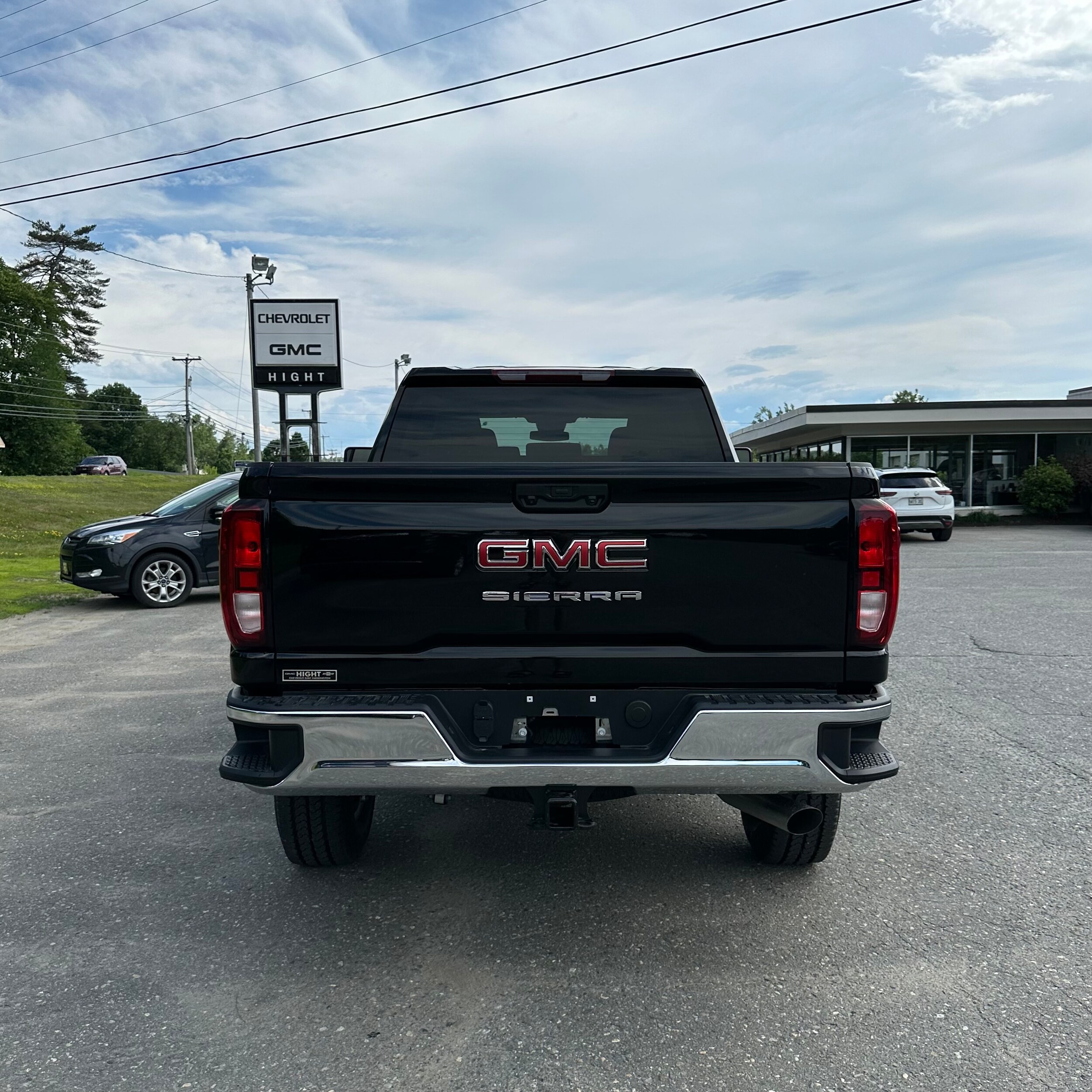 2025 Gmc Sierra 2500 HD Pro photo 2