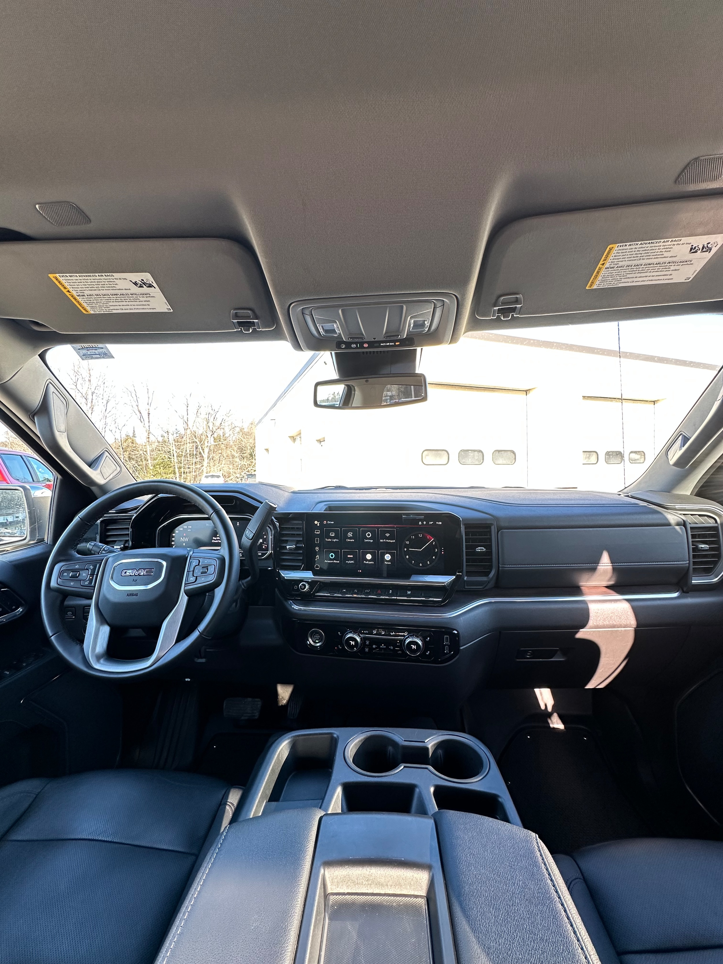 2024 GMC Sierra 1500 SLT - Photo 22