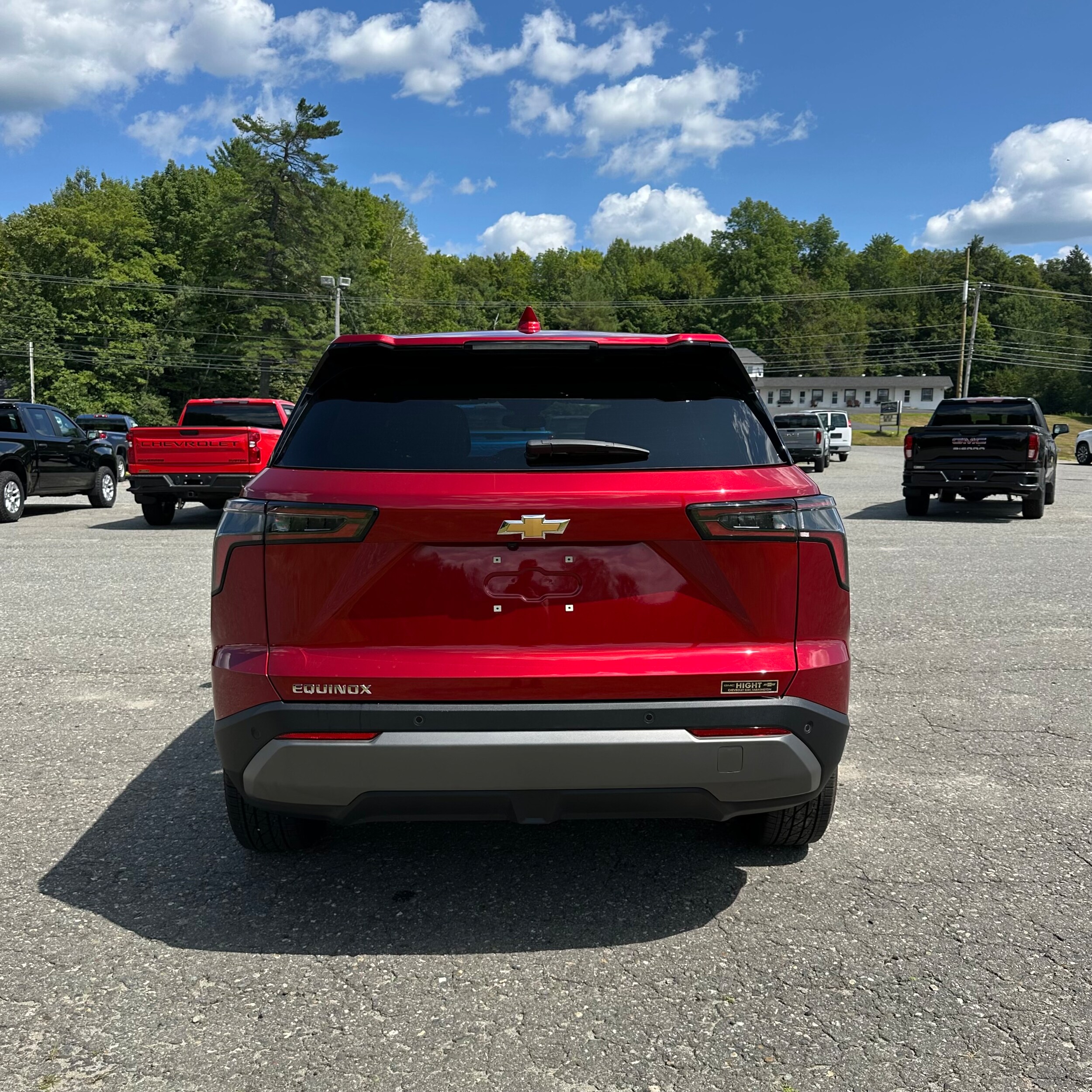 2025 Chevrolet Equinox LT photo 2