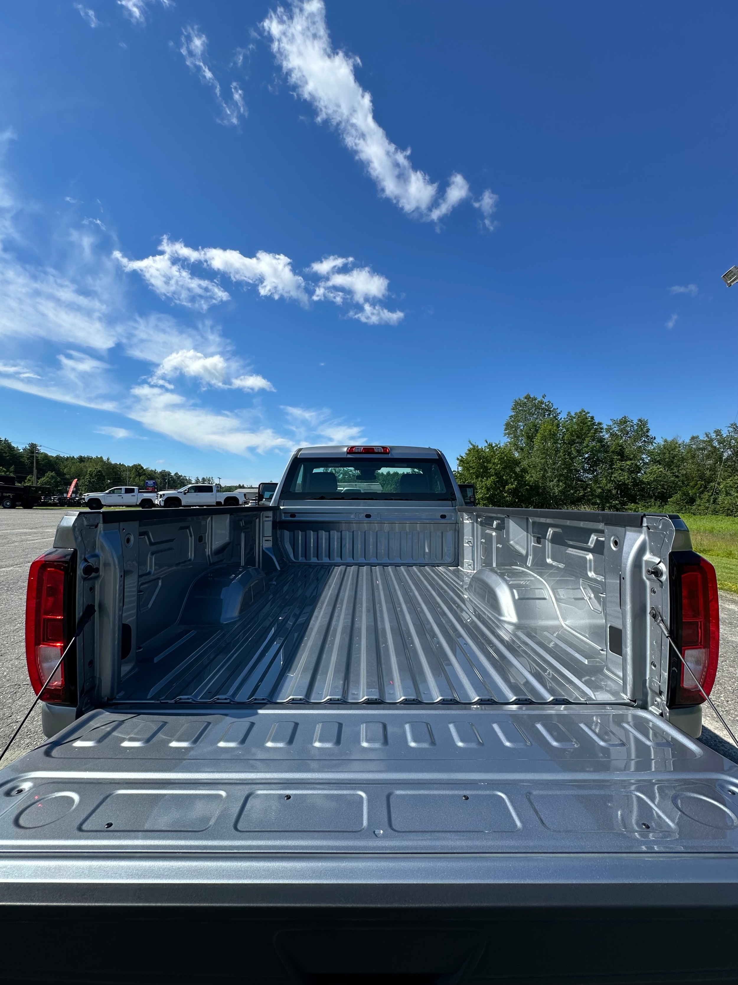 2026 GMC Sierra 3500HD Pro - Photo 9