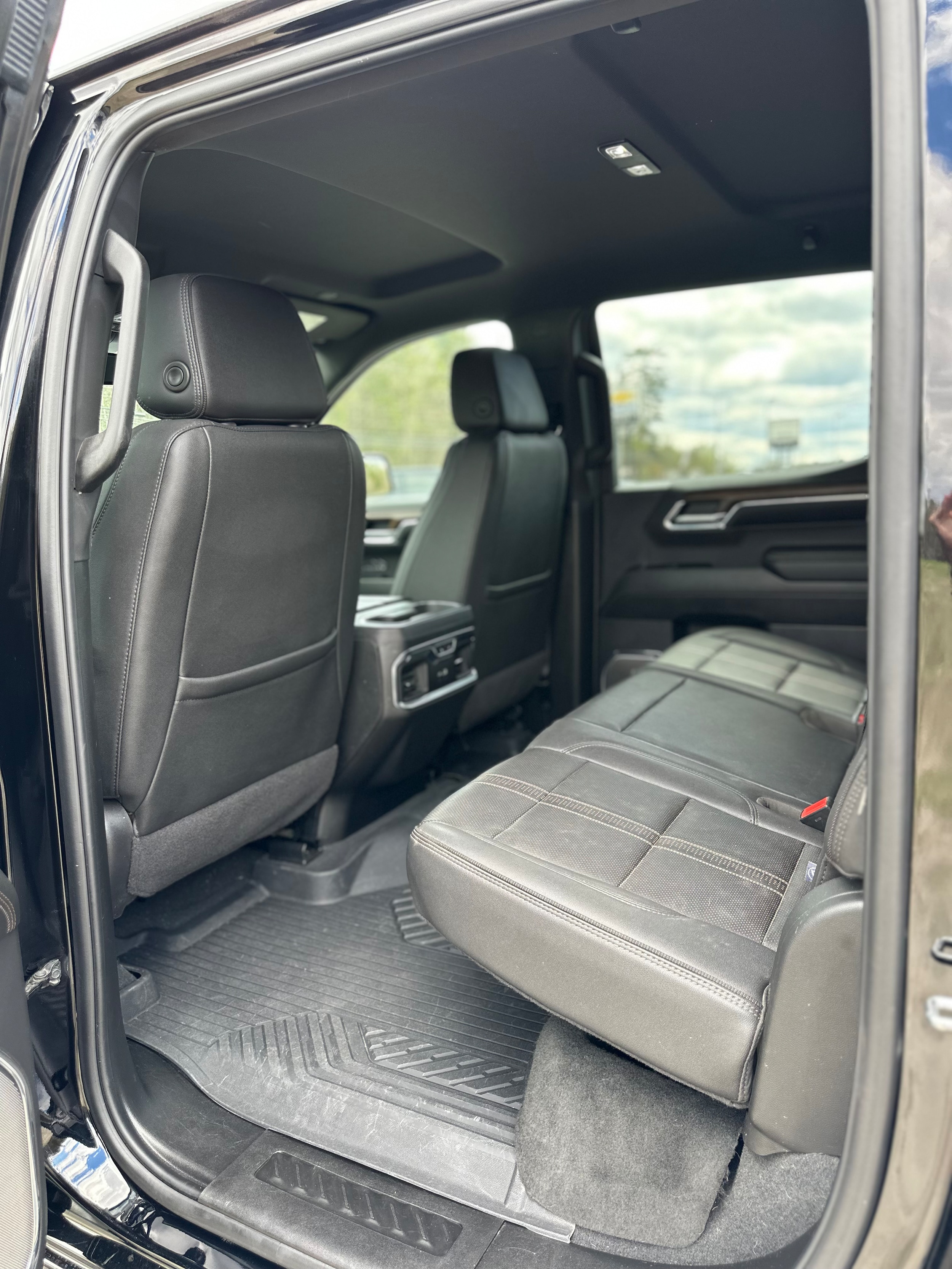 2024 Chevrolet Silverado 1500 High Country - Photo 14