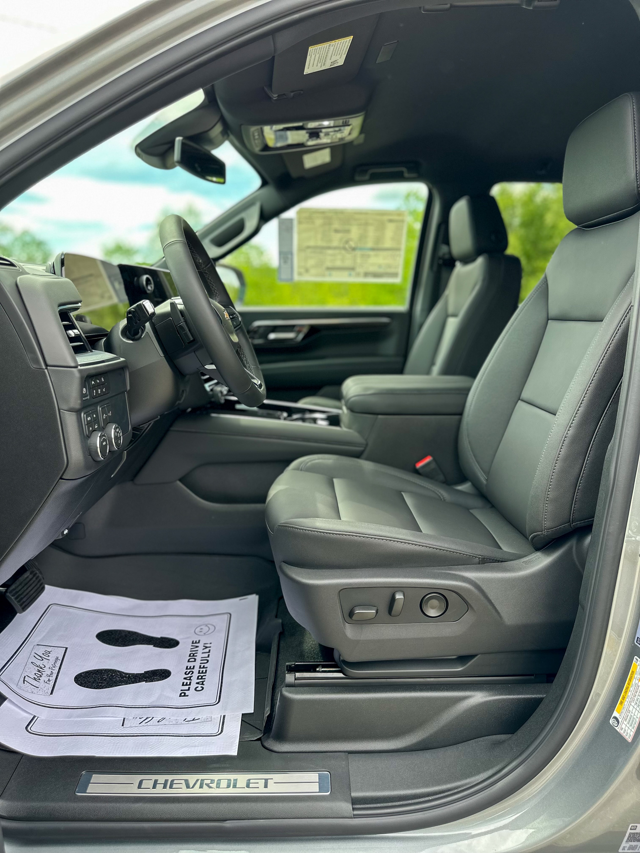 2026 Chevrolet Tahoe LT - Photo 18