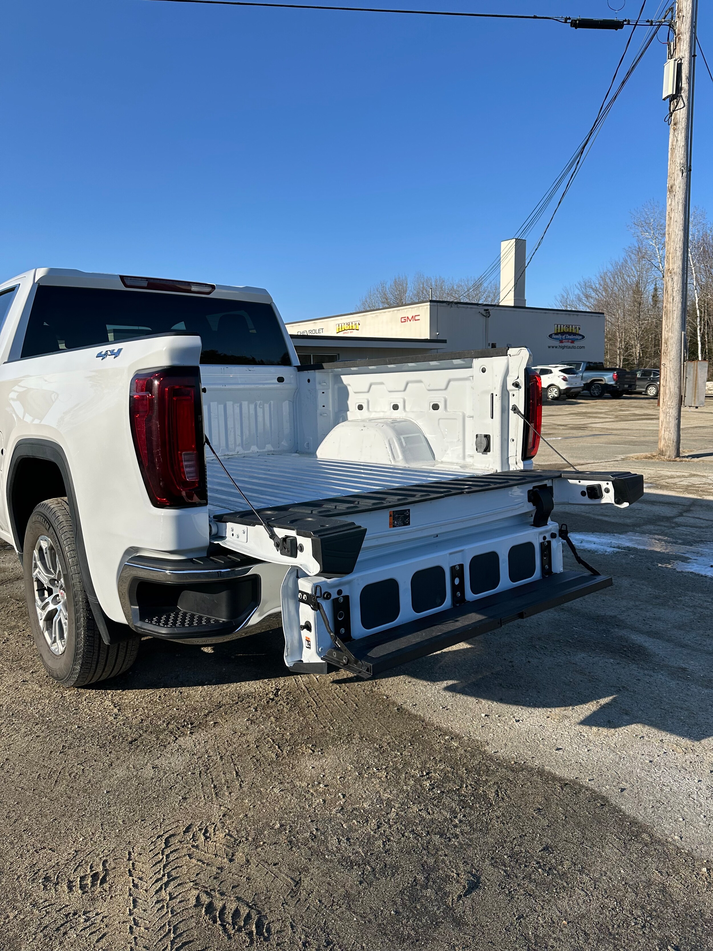 2024 GMC Sierra 1500 SLT - Photo 29