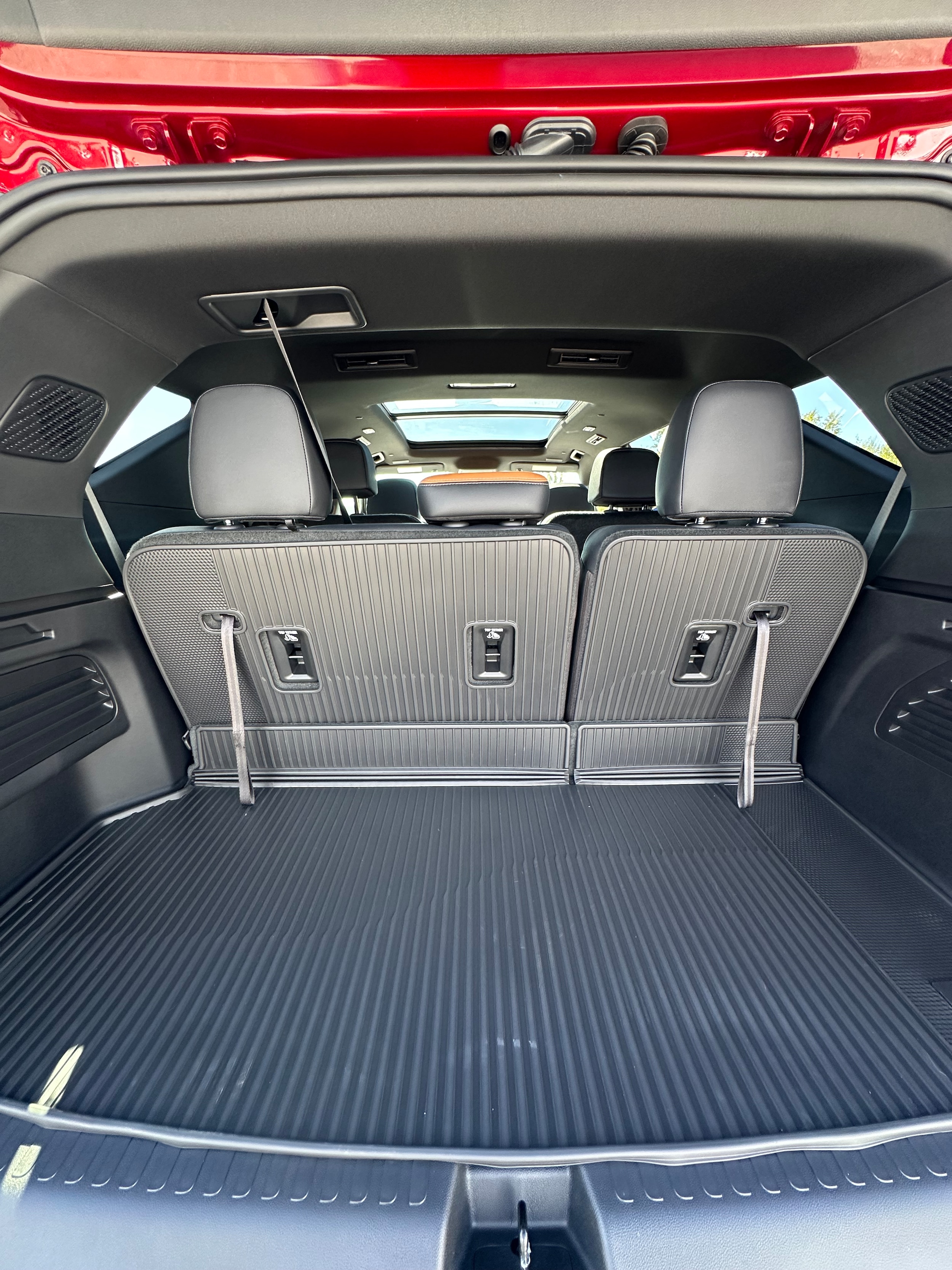 2027 Chevrolet Traverse Z71 - Photo 29