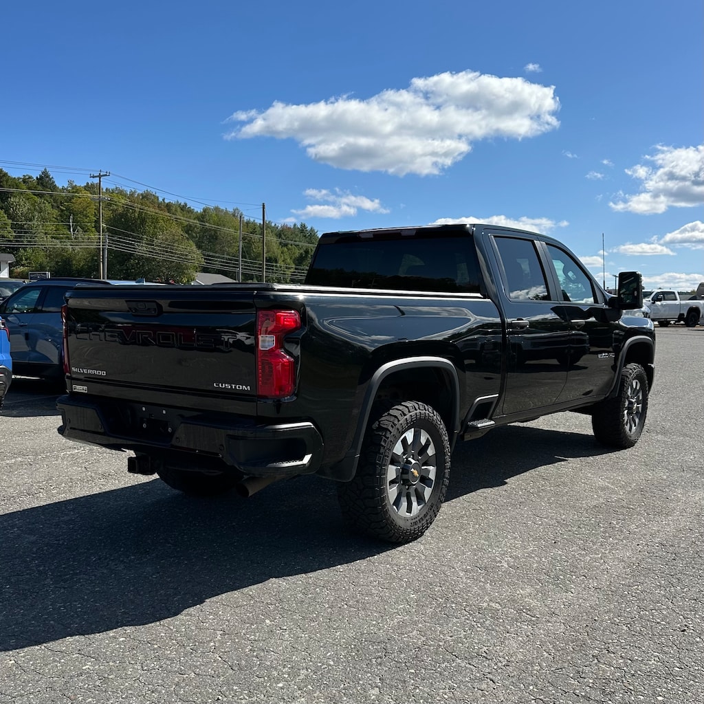 Used 2024 Chevrolet Silverado 2500 HD Custom Truck