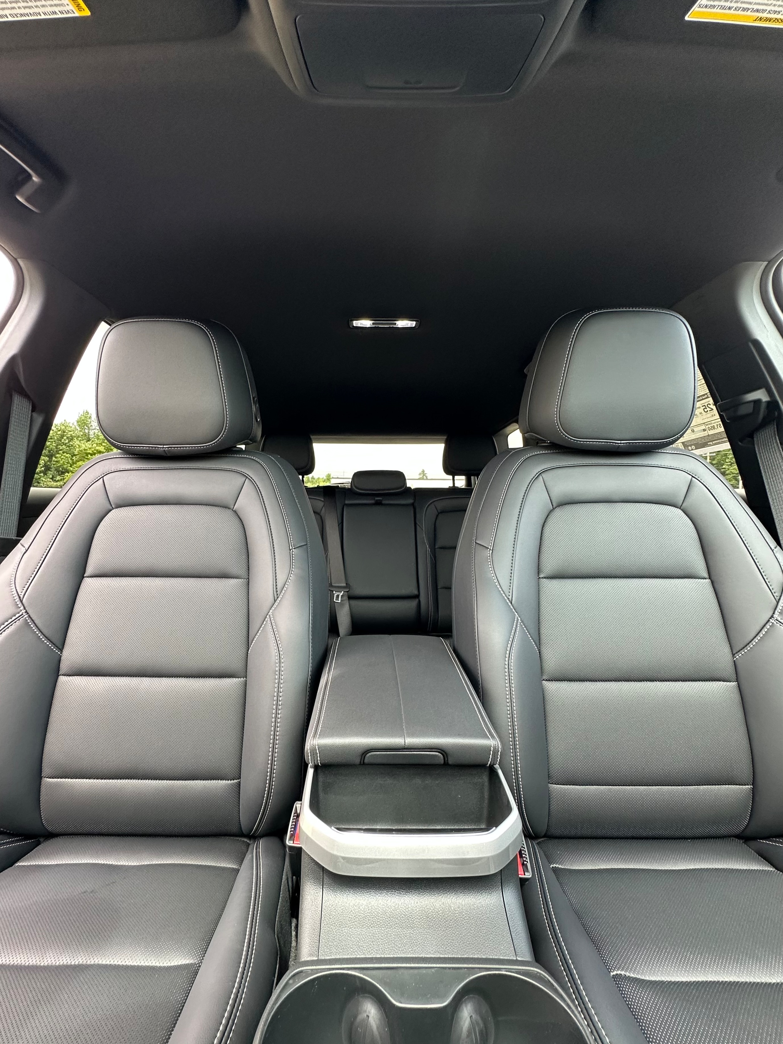 2027 GMC Terrain Elevation - Photo 11