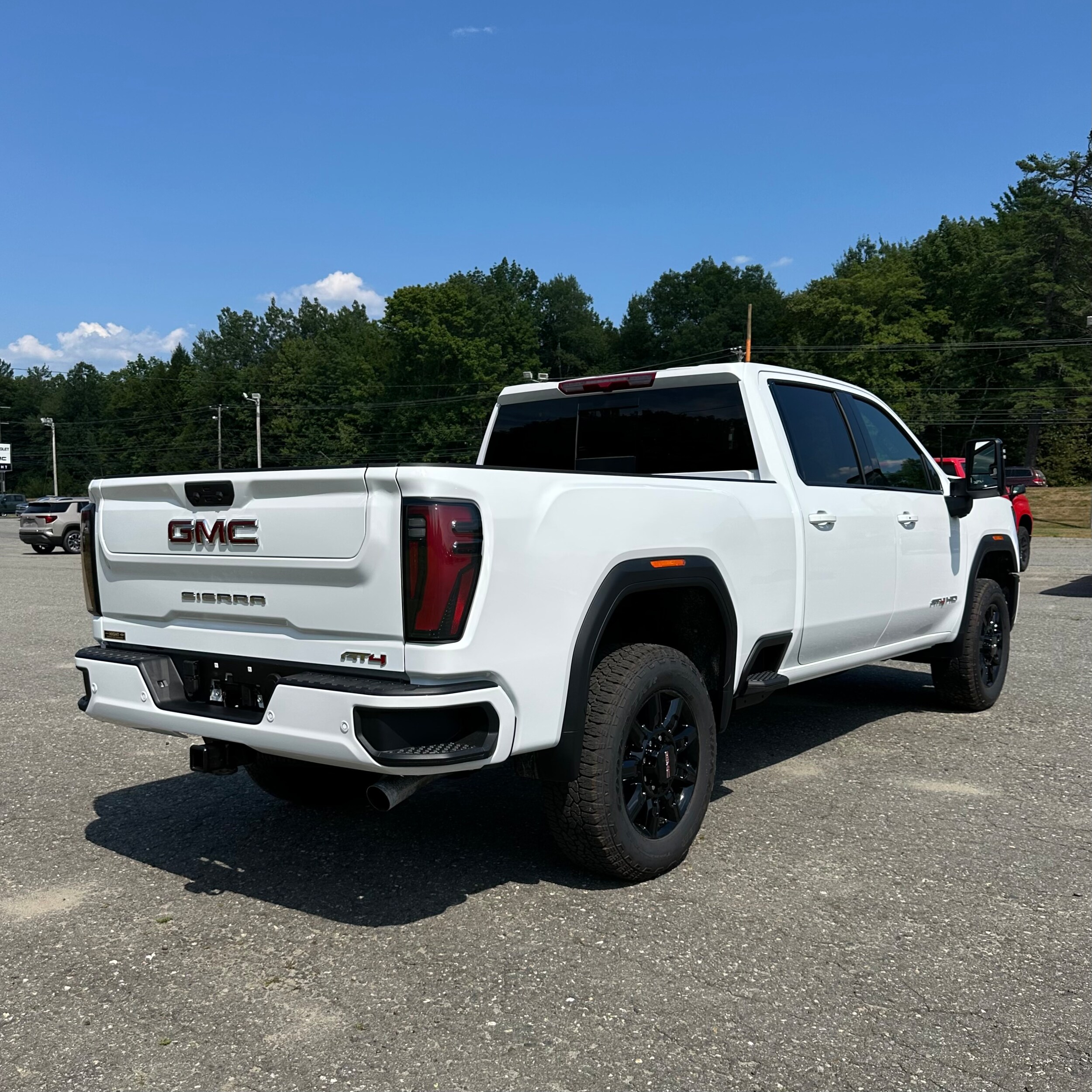 2025 Gmc Sierra 2500 HD AT4 photo 2