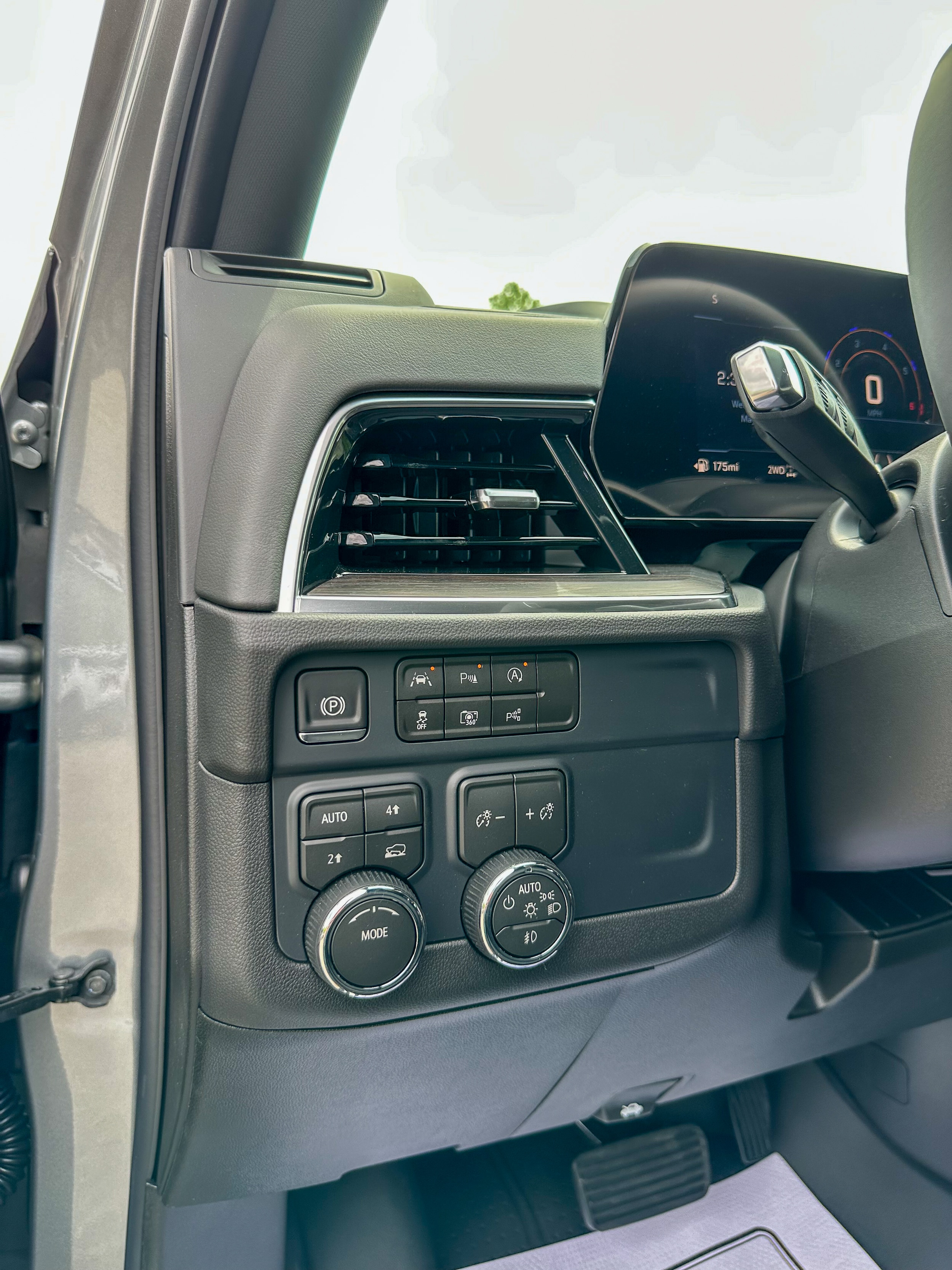 2026 Chevrolet Tahoe LT - Photo 20