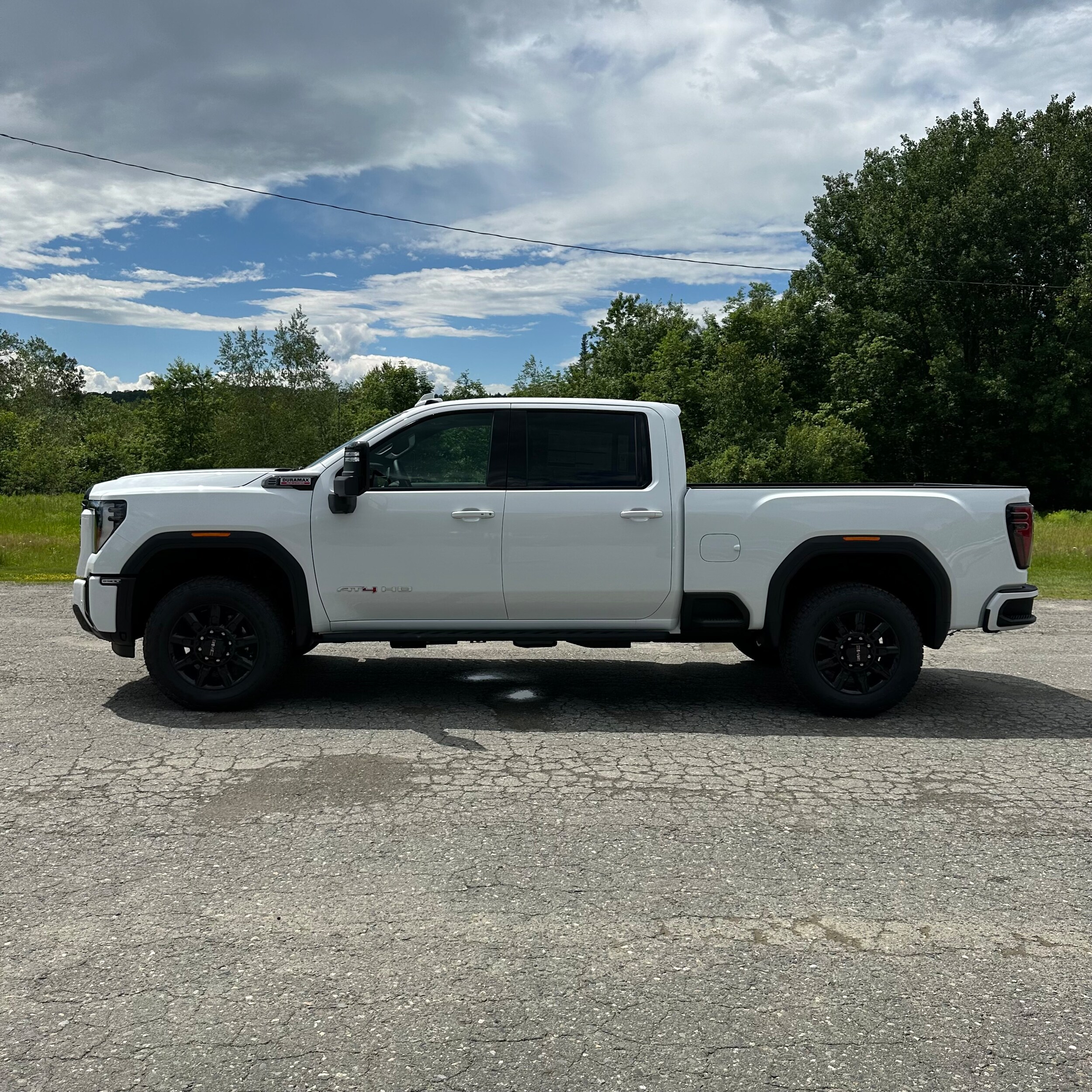 2026 GMC Sierra 2500HD AT4 - Photo 6