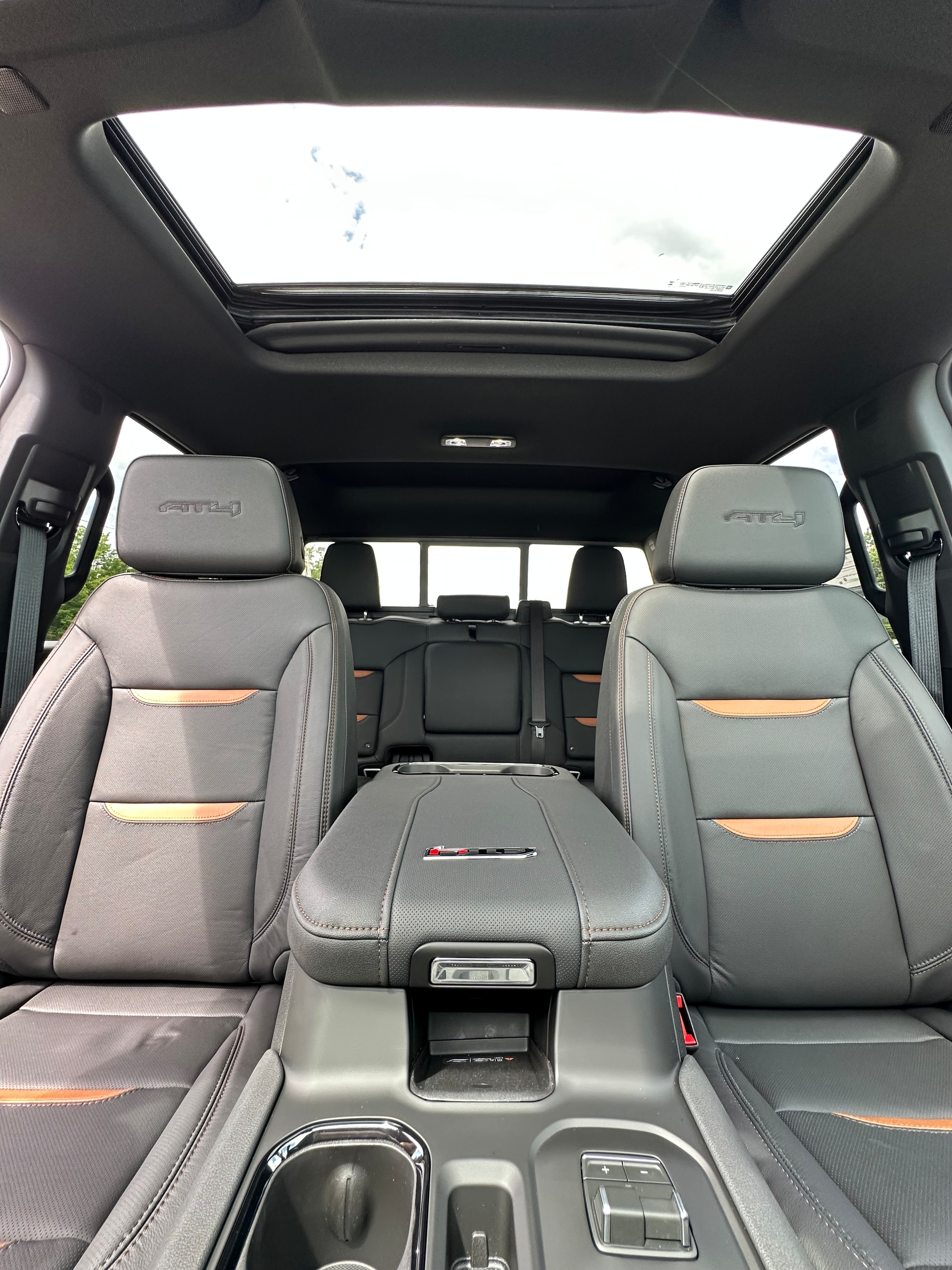 2026 GMC Sierra 2500HD AT4 - Photo 11