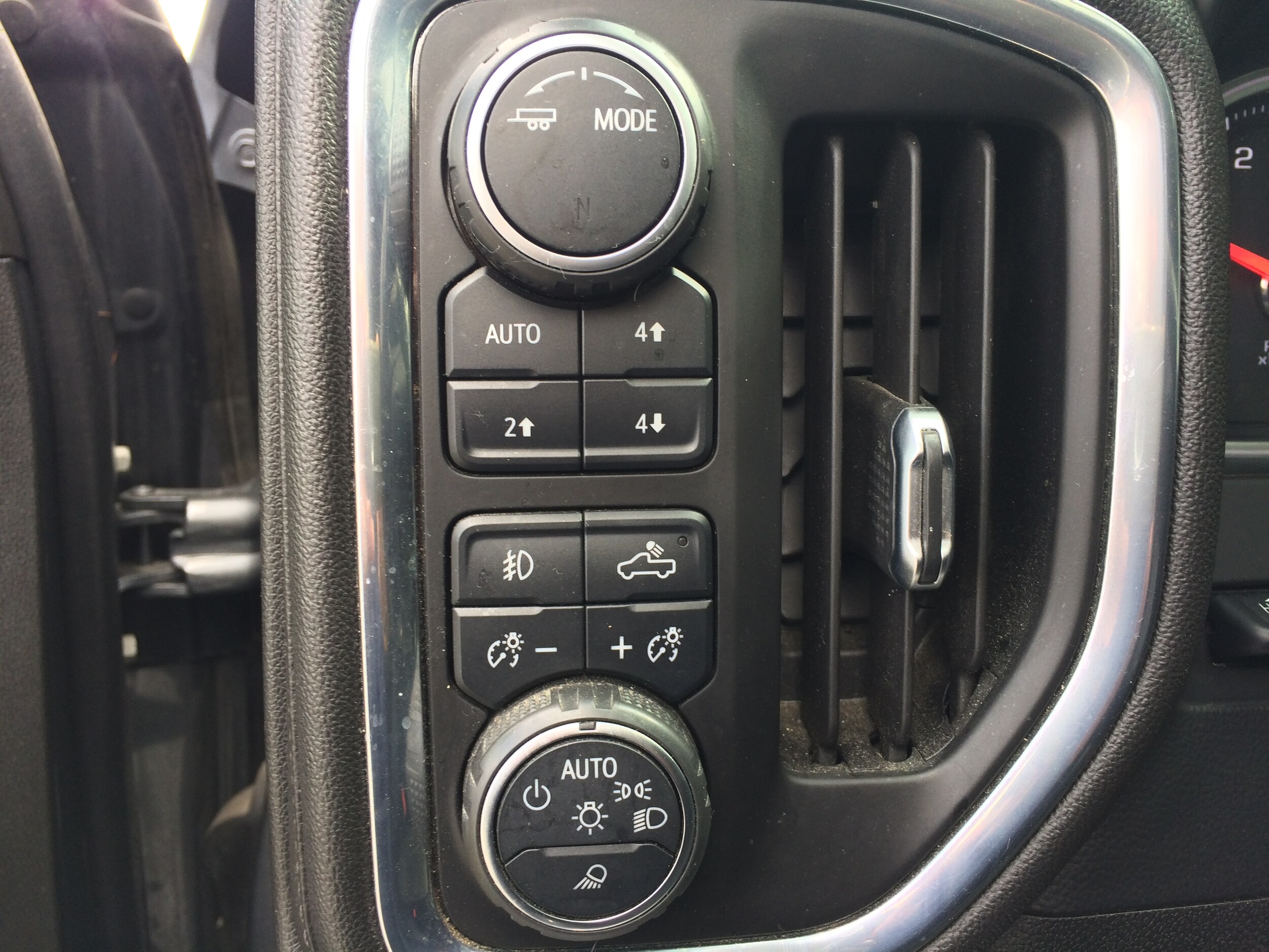 2021 Chevrolet Silverado 1500 LTZ - Photo 37