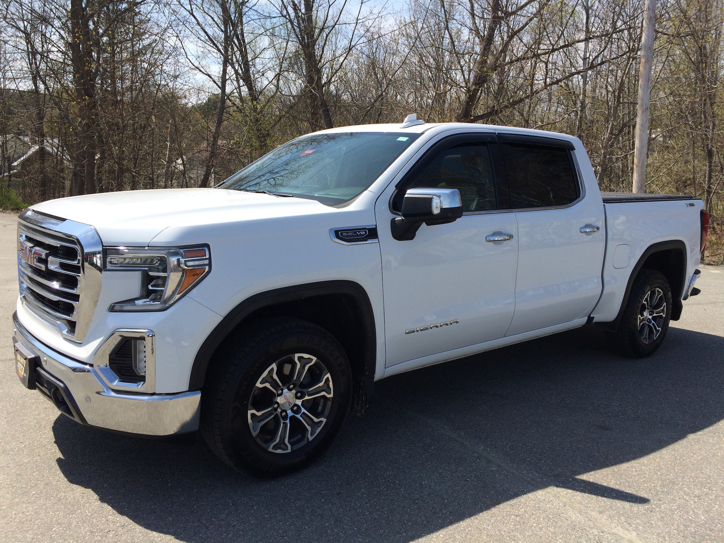 2019 GMC Sierra 4WD Crew Cab Short Box SLT's photo