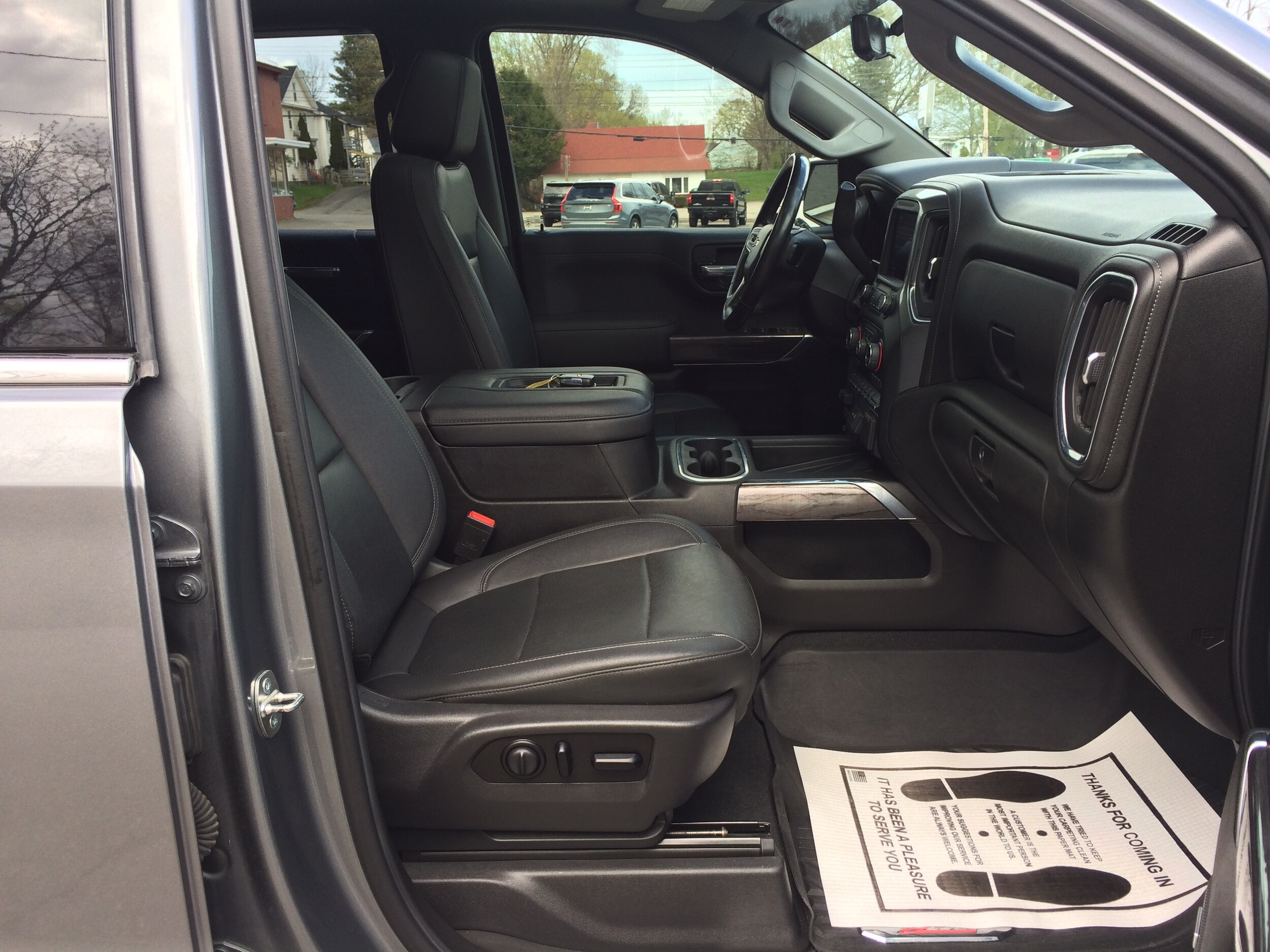 2021 Chevrolet Silverado 1500 LTZ - Photo 18