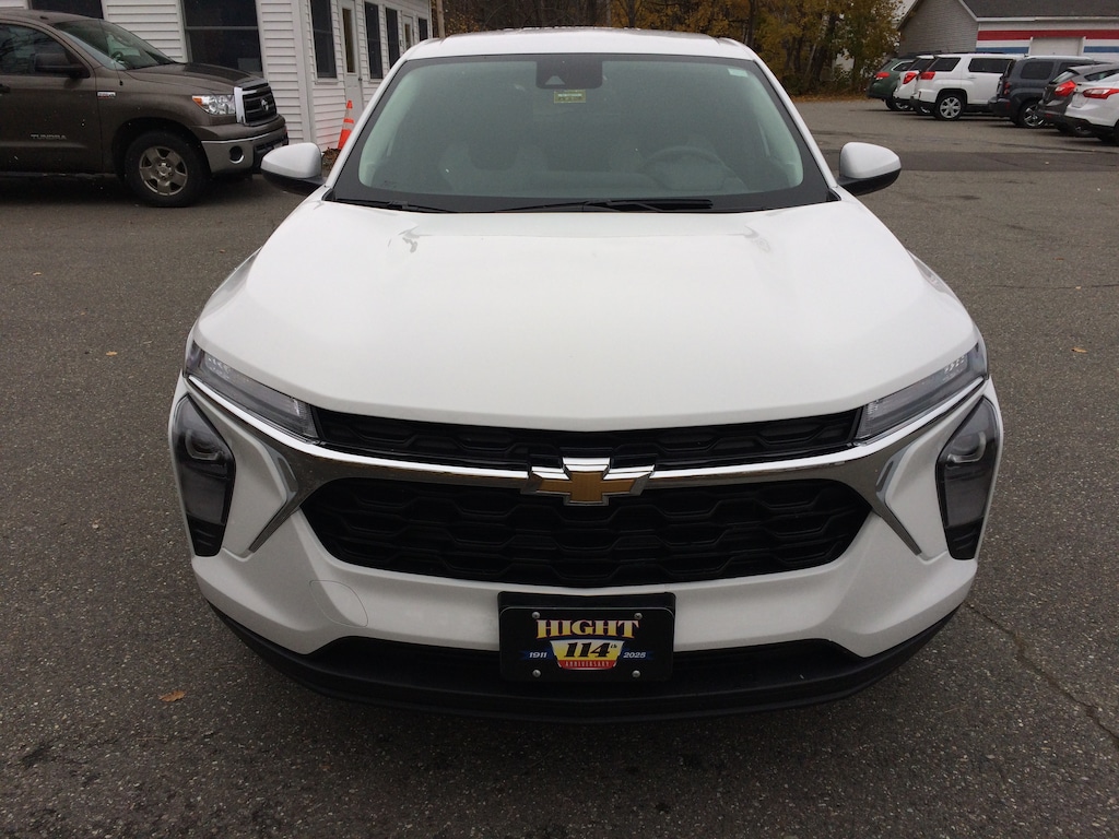 Used 2025 Chevrolet Trax LS SUV