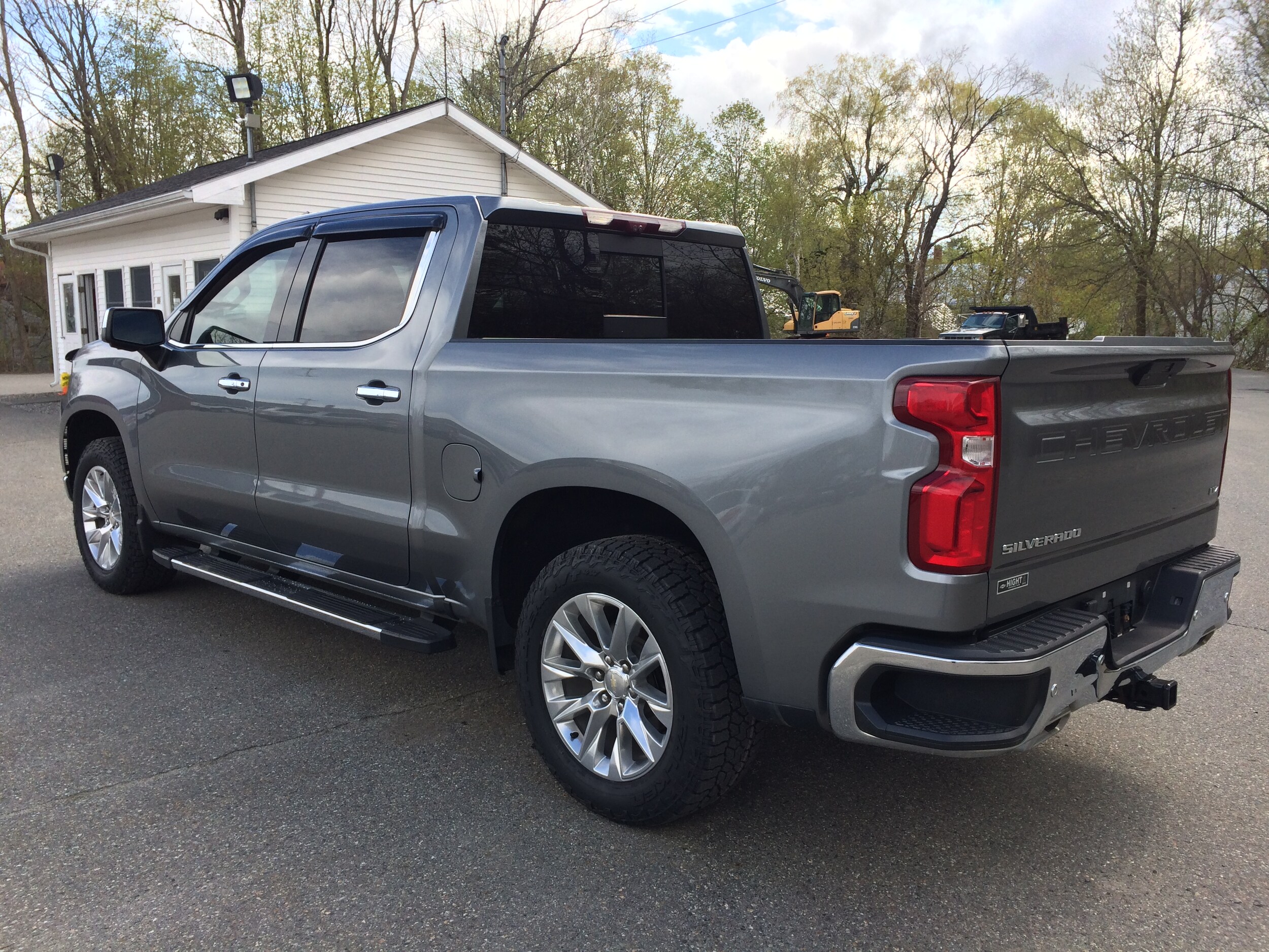 2021 Chevrolet Silverado 1500 LTZ - Photo 7