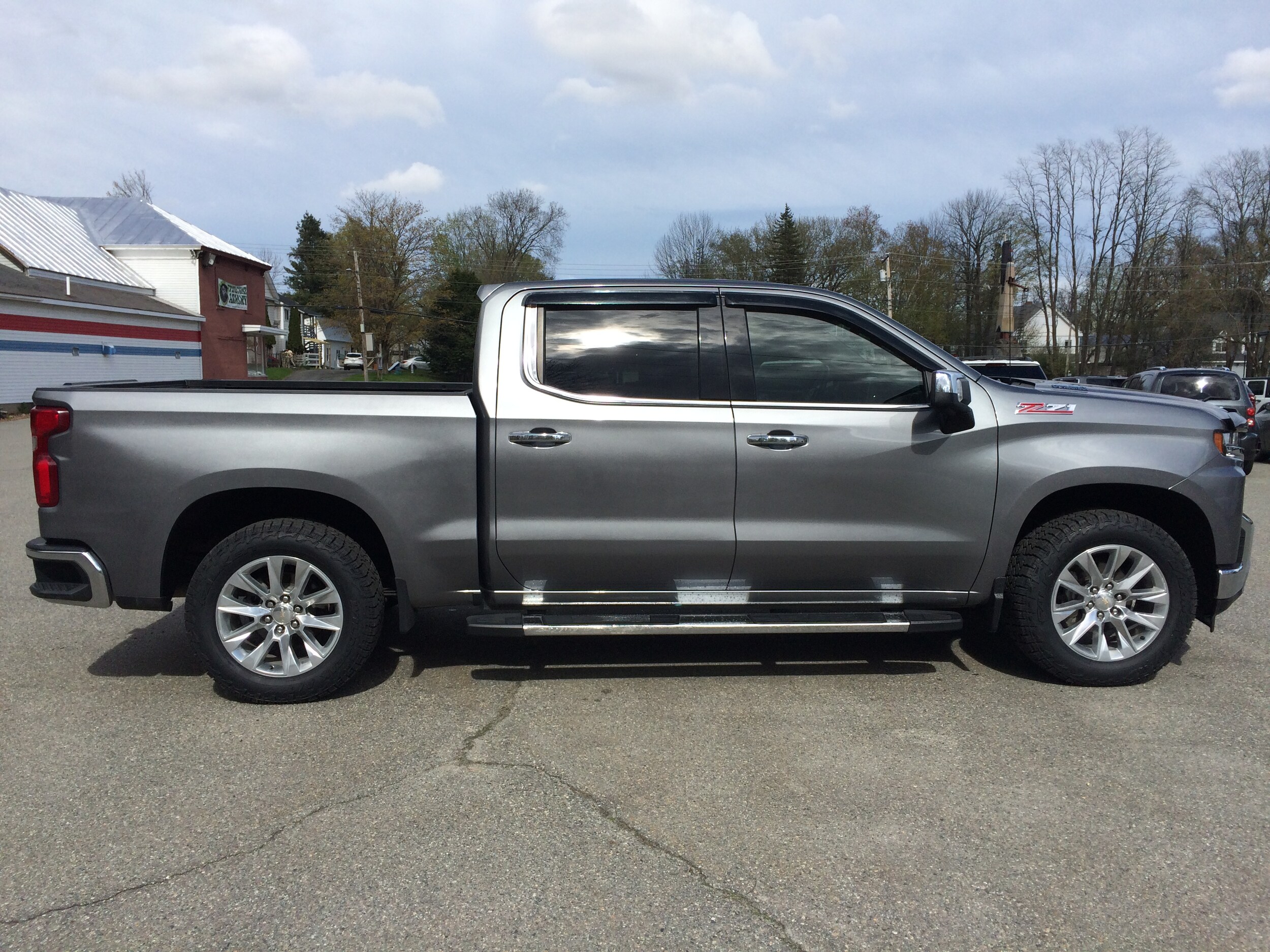 2021 Chevrolet Silverado 1500 LTZ photo 4
