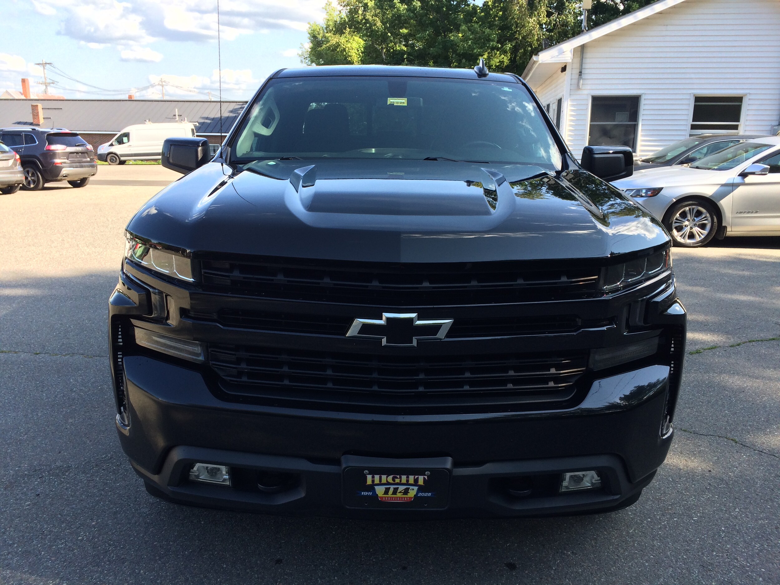 2020 Chevrolet Silverado 1500 RST photo 2