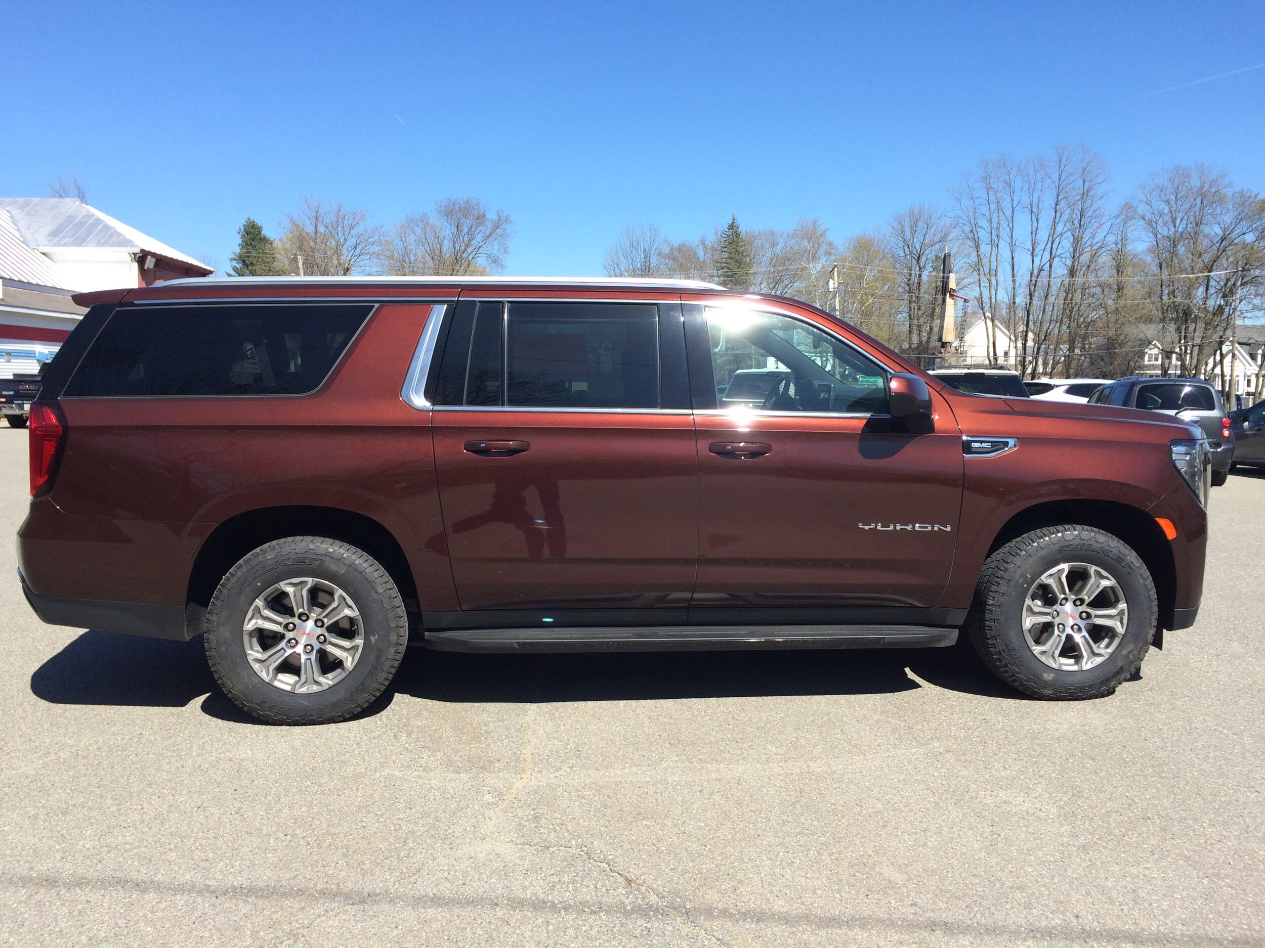 2023 Gmc Yukon XL SLE photo 4