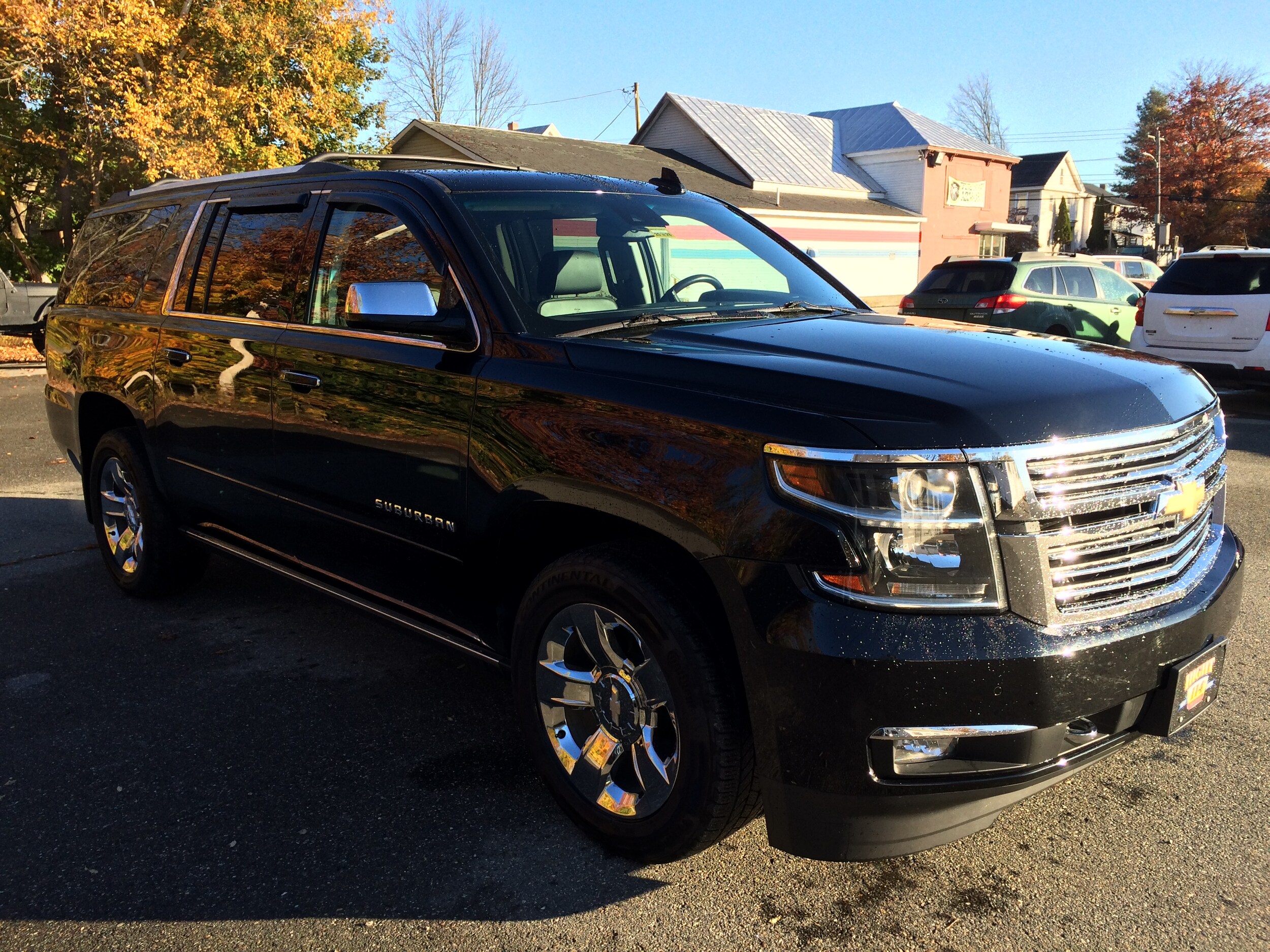 2020 Chevrolet Suburban Premier photo 2