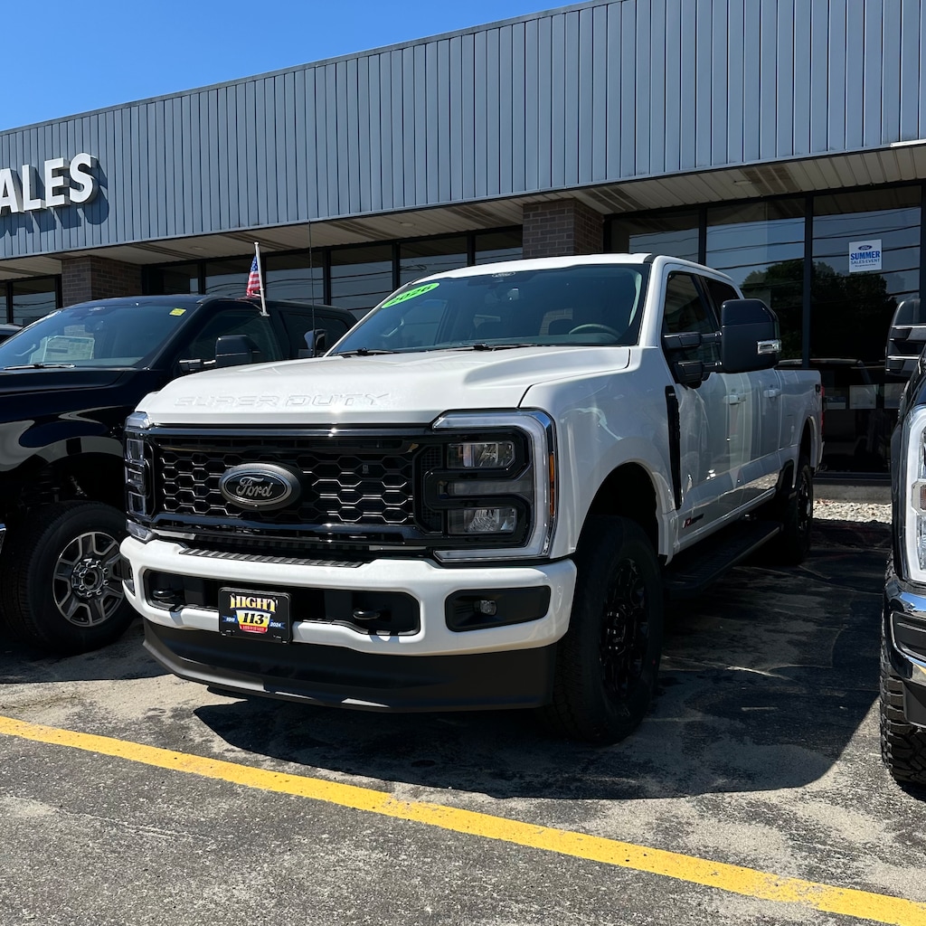 New 2026 Ford Super Duty F-350® Lariat® TRUCK