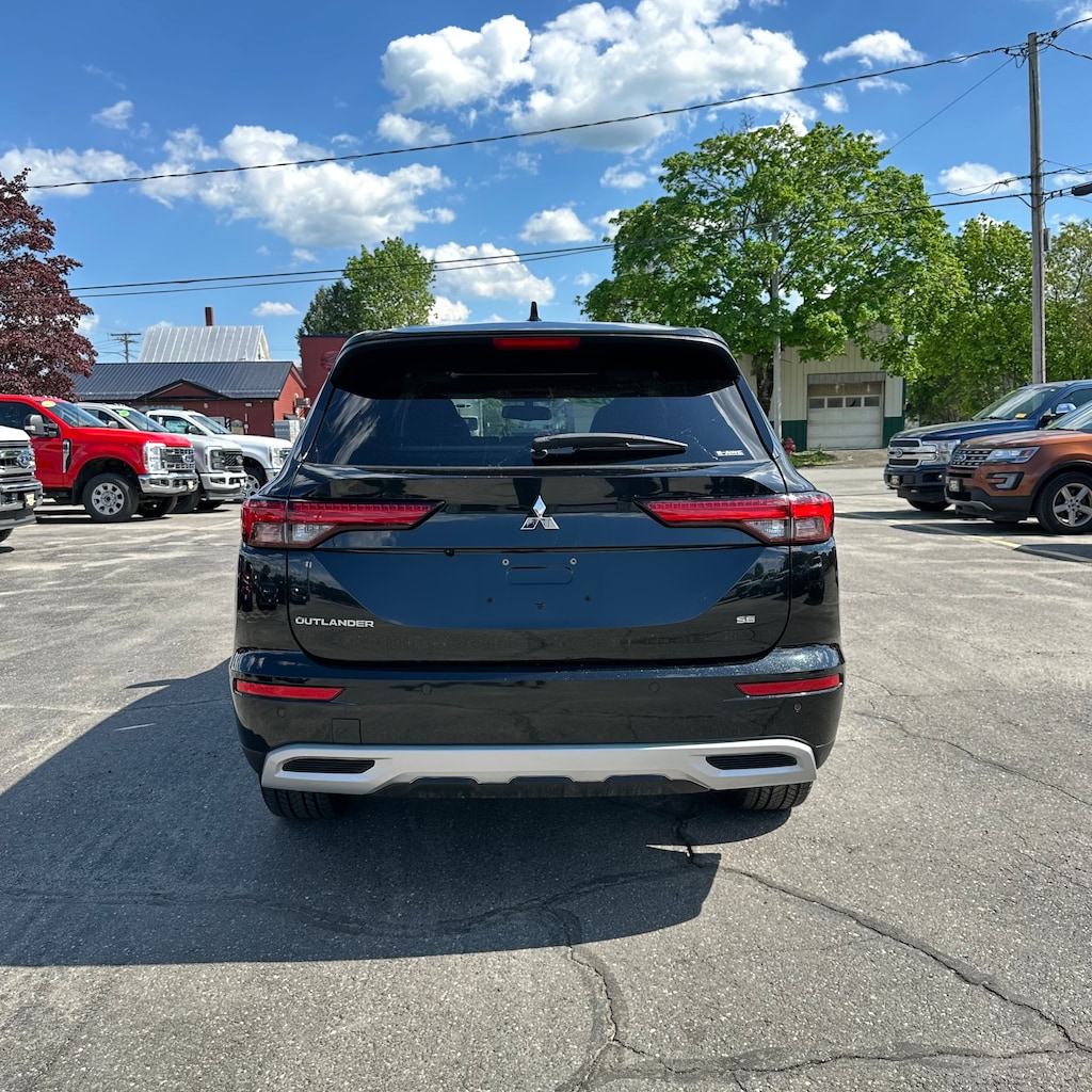 Used 2022 Mitsubishi Outlander SE SUV