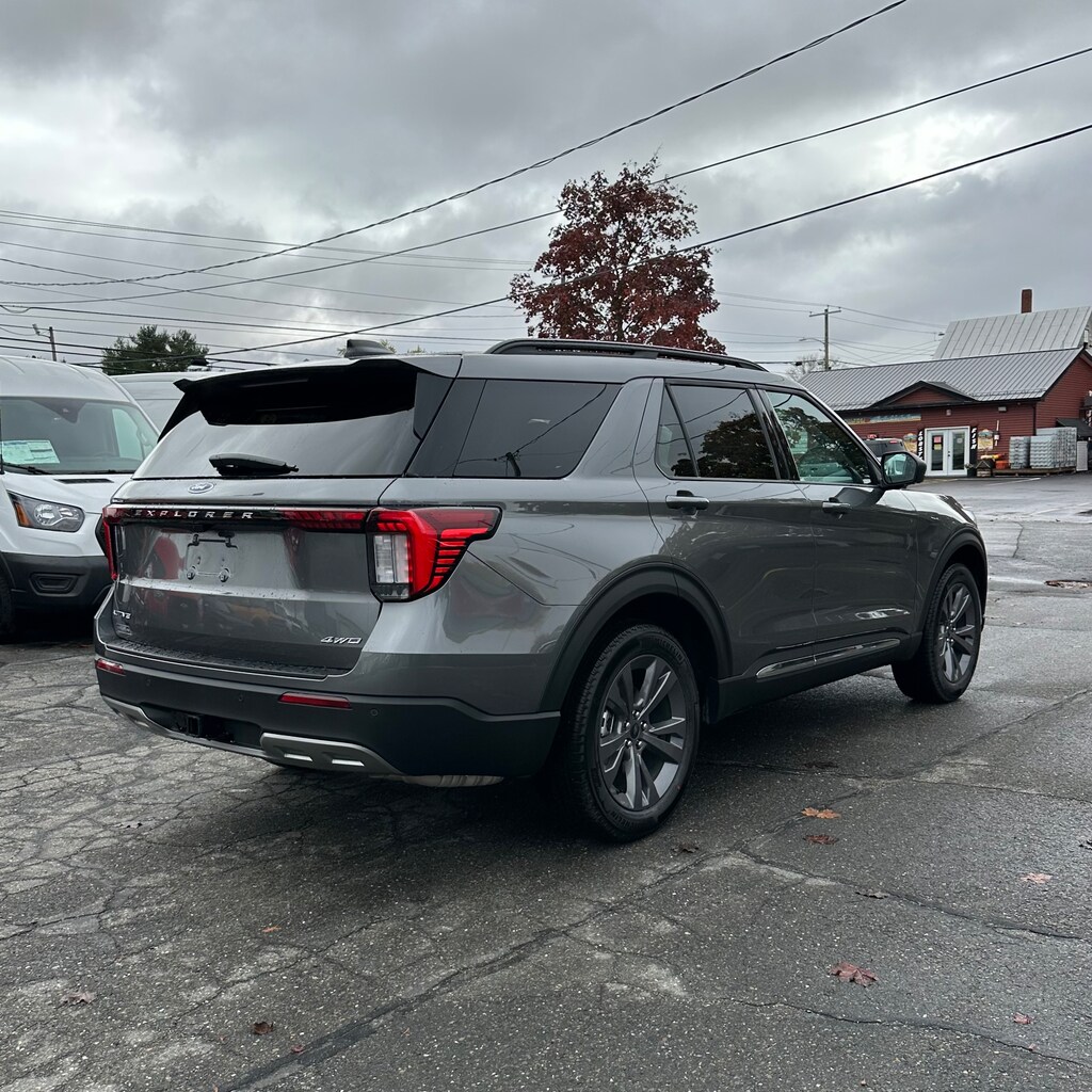 New 2025 Ford Explorer Active SUV