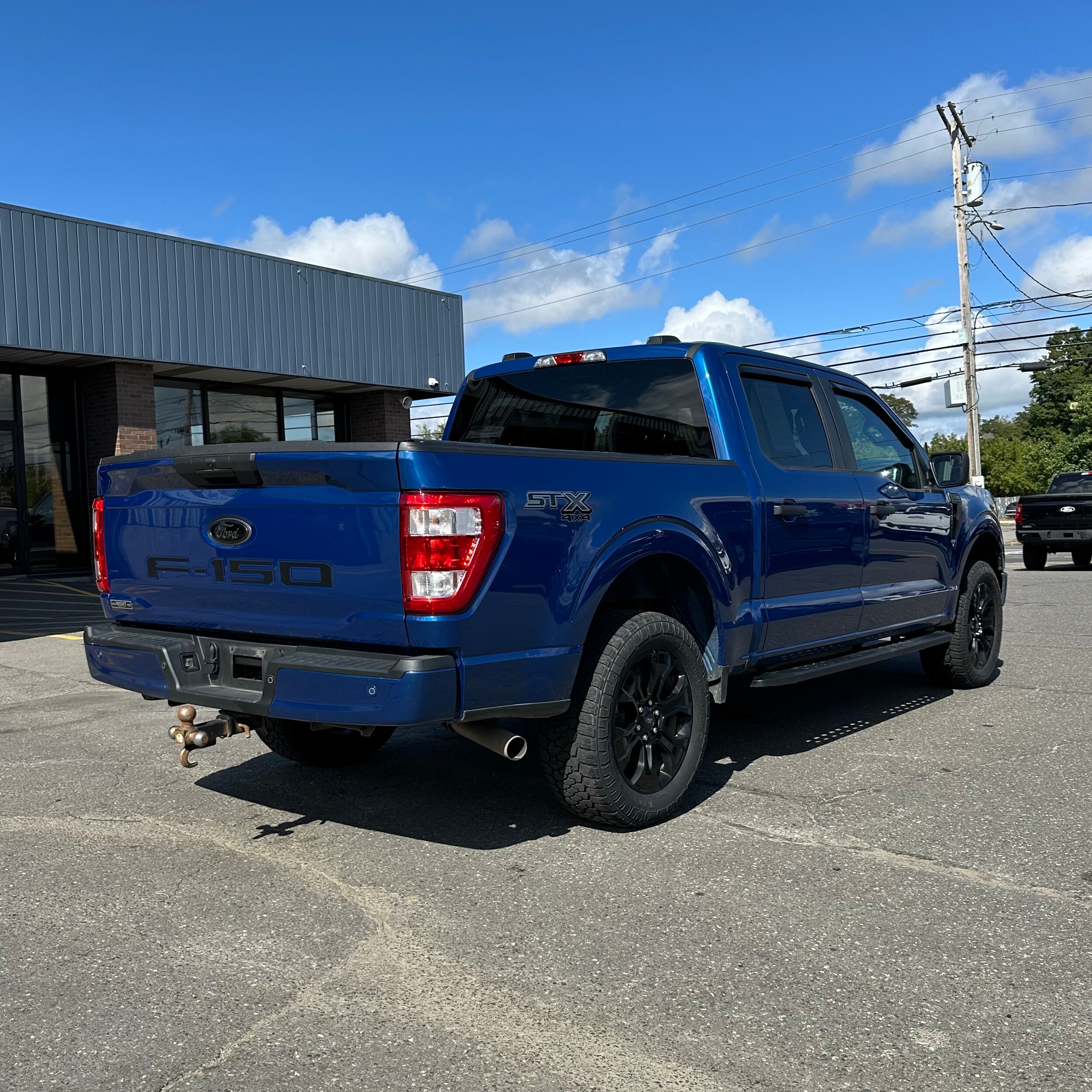 2022 Ford F-150 STX photo 2