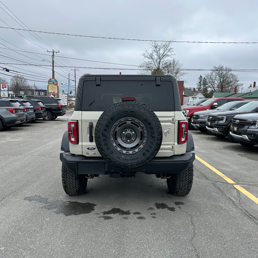 New 2025 Ford Bronco Badlands Sasquatch SUV