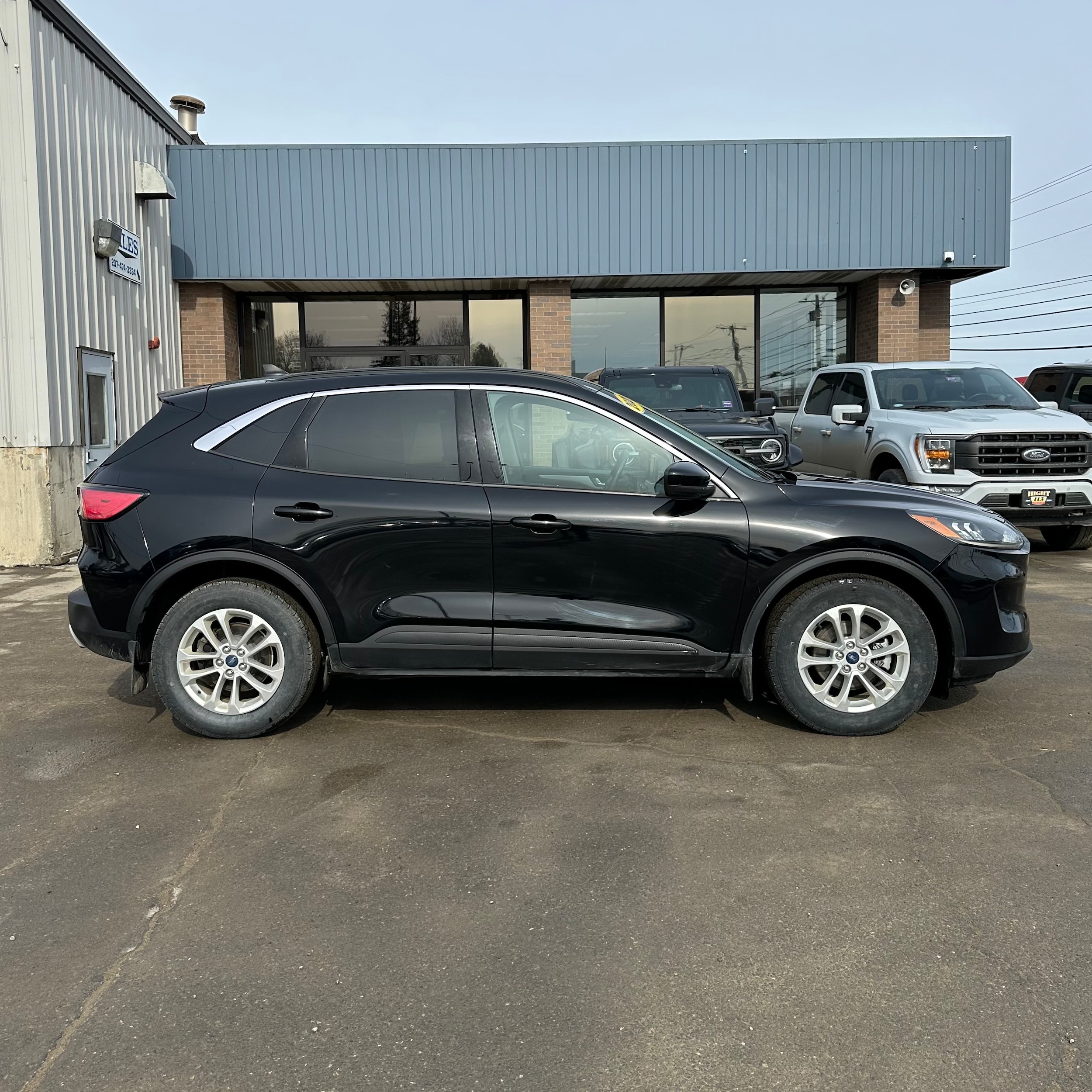 Used 2020 Ford Escape SE with VIN 1FMCU9G67LUB37154 for sale in Skowhegan, ME