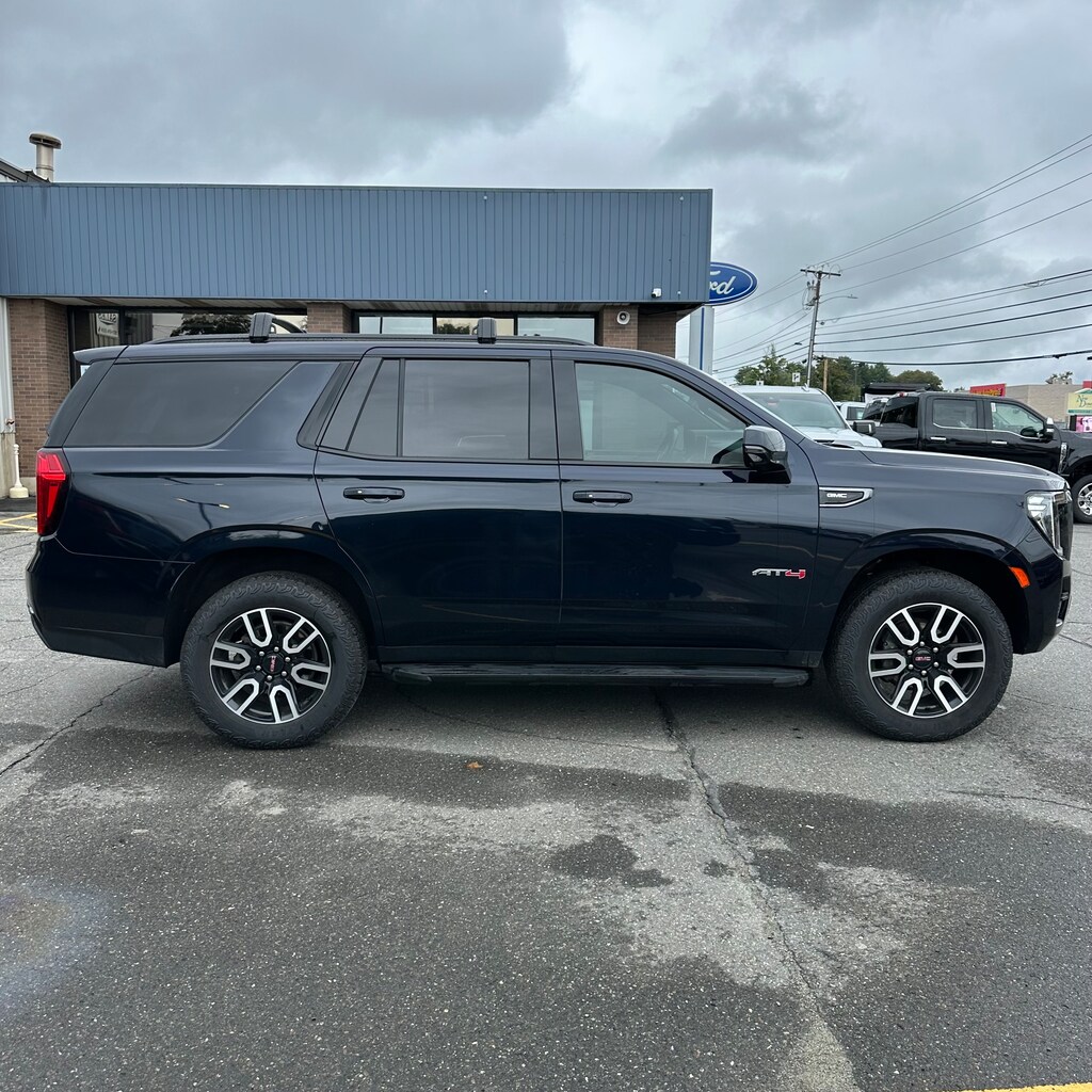 Used 2024 GMC Yukon AT4 SUV