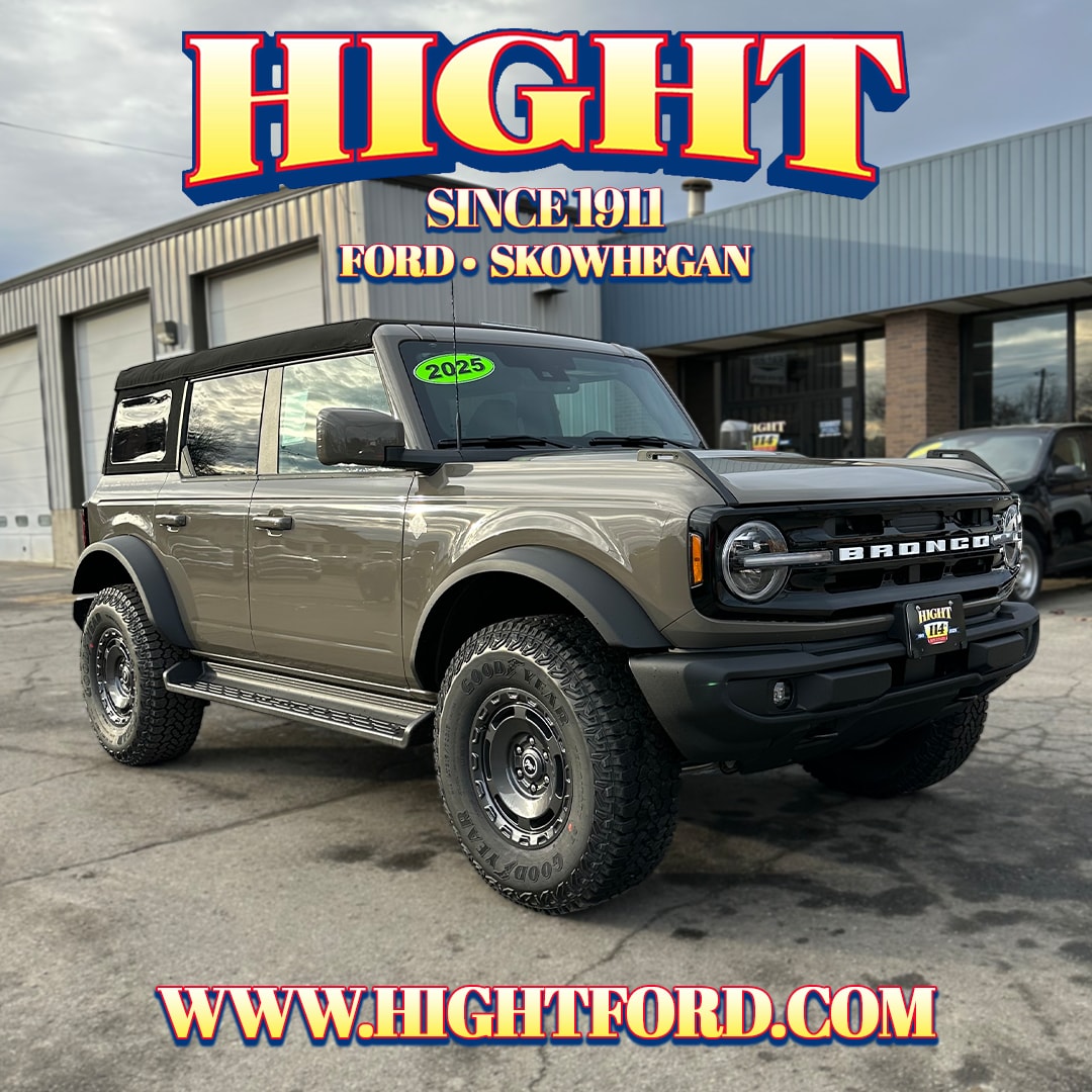 2025 Ford Bronco 4-Door Outer Banks's photo