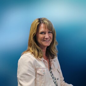 Staff member Laurie Jarvis from b7f4cdc06e31