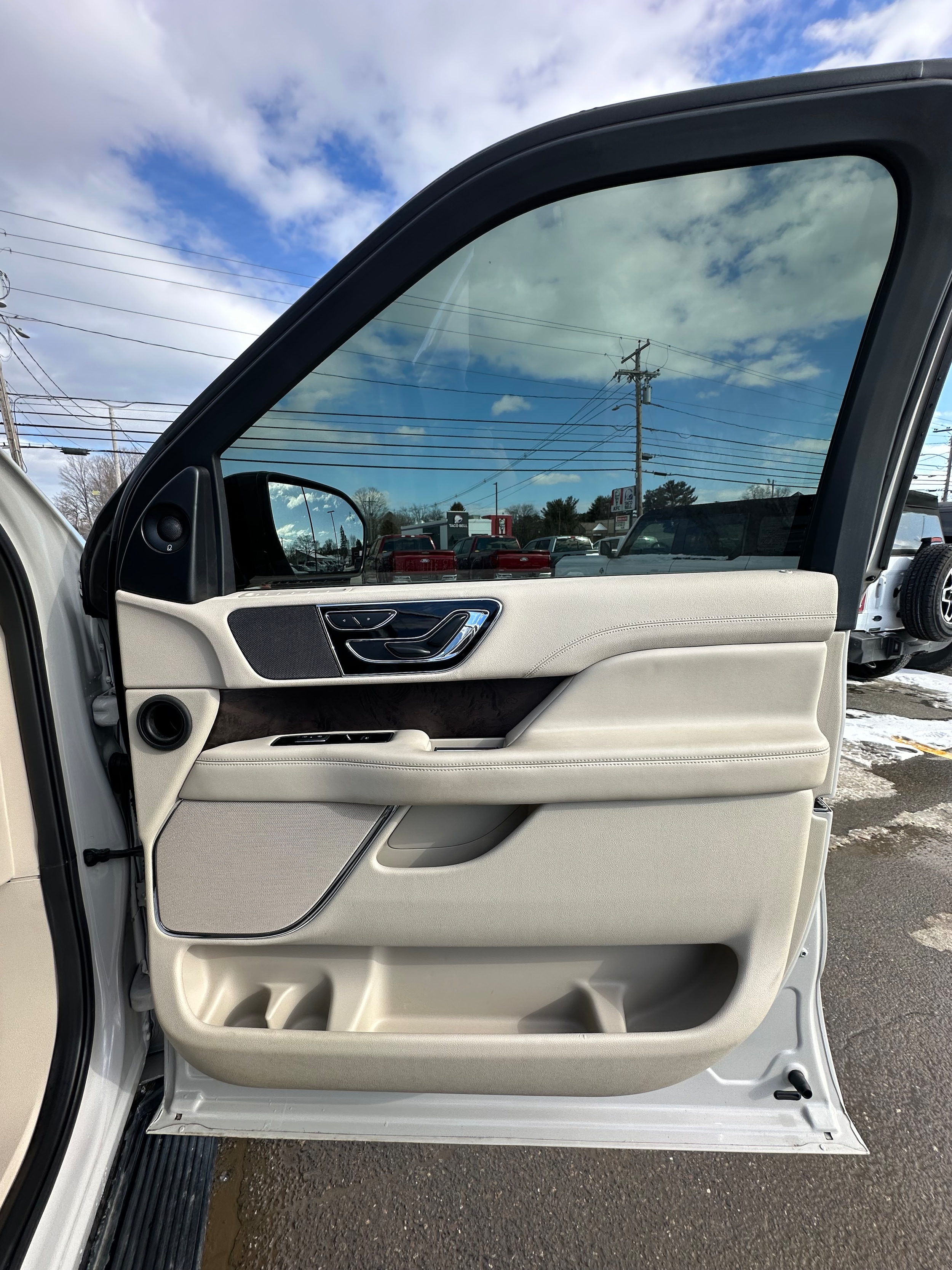2019 Lincoln Navigator Base - Photo 32