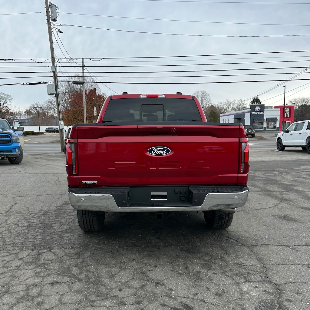 New 2025 Ford F-150 Lariat TRUCK