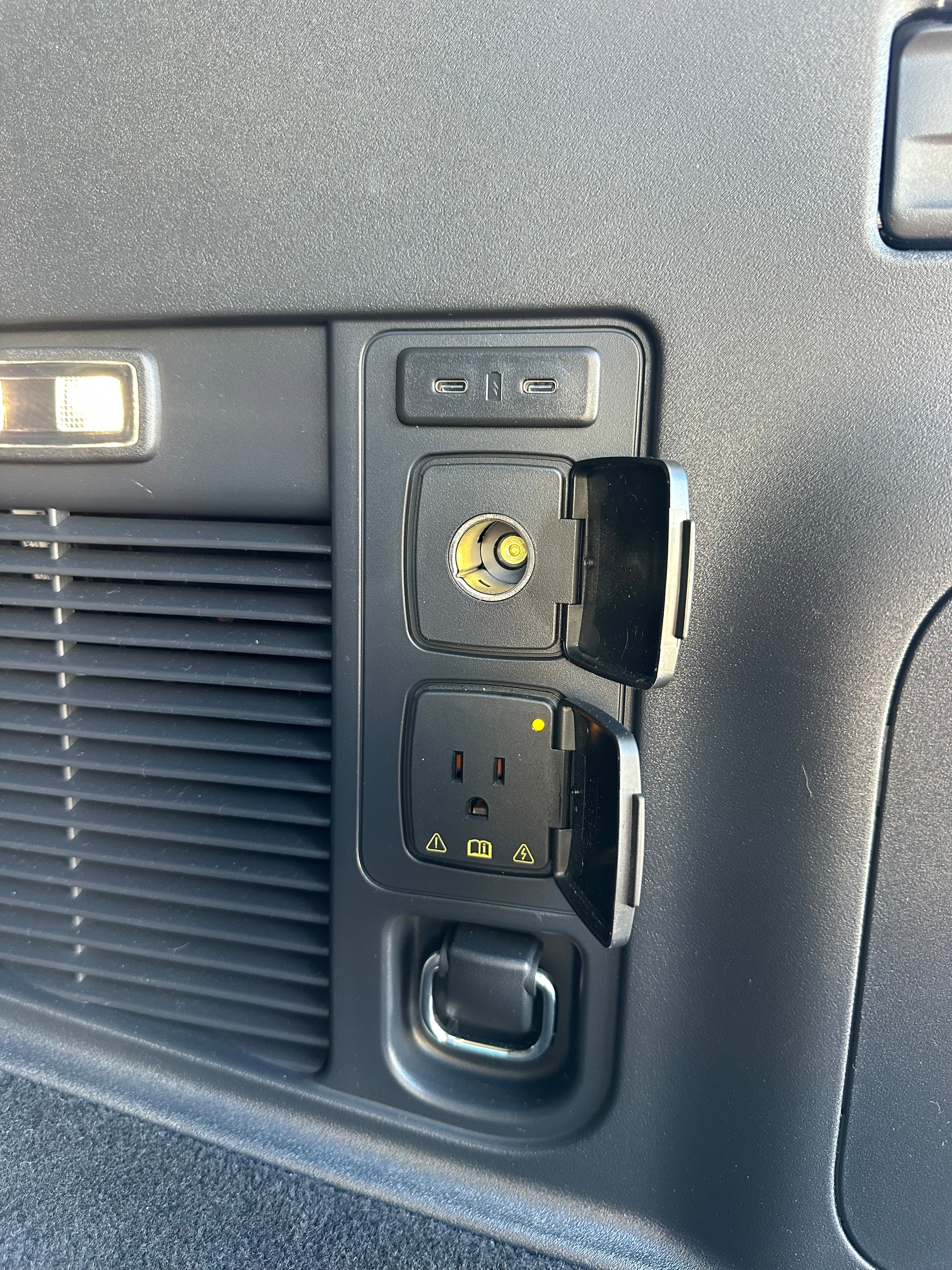 2025 Ford Expedition Tremor - Photo 35