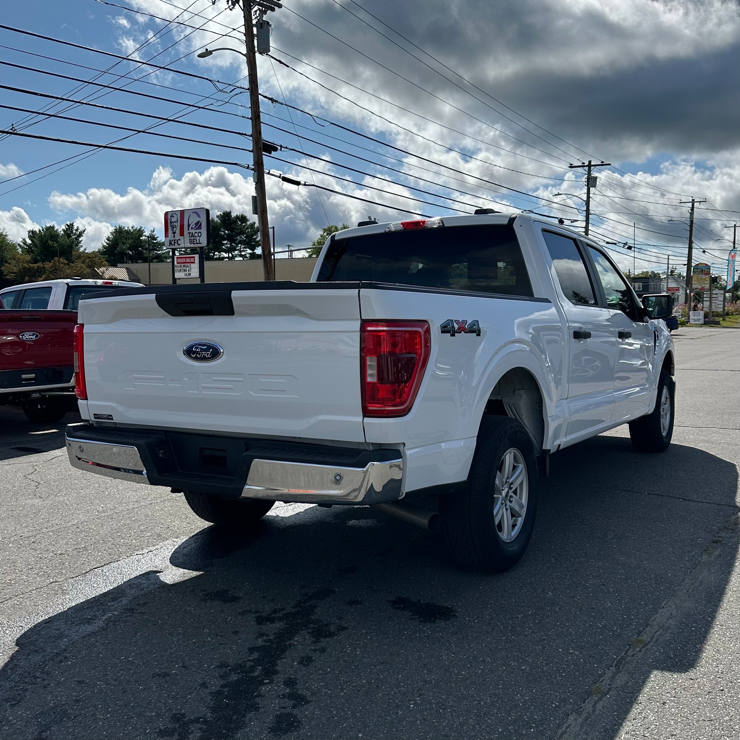 2023 Ford F-150 XLT photo 2